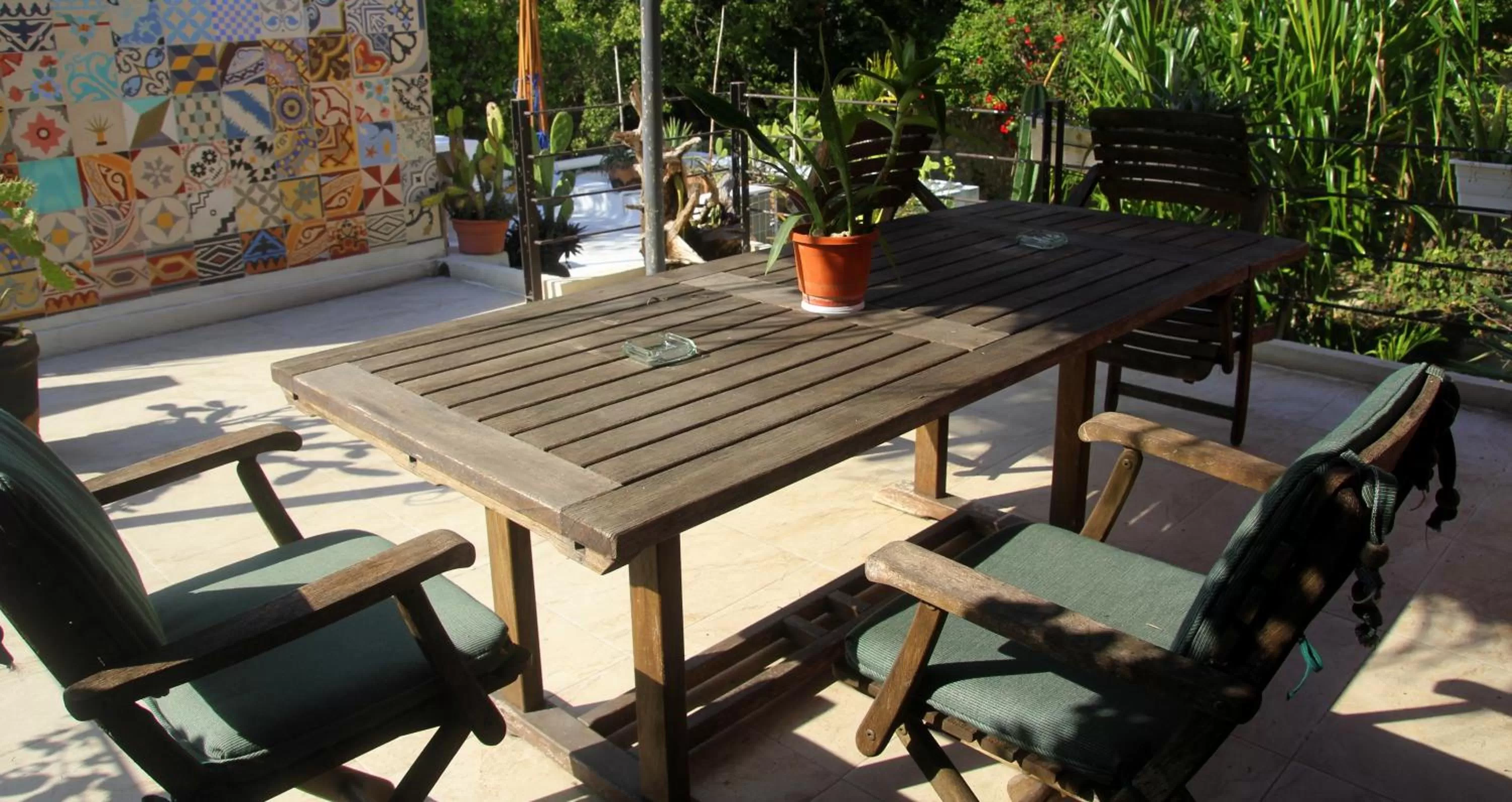 Dining area in La Pantera Negra
