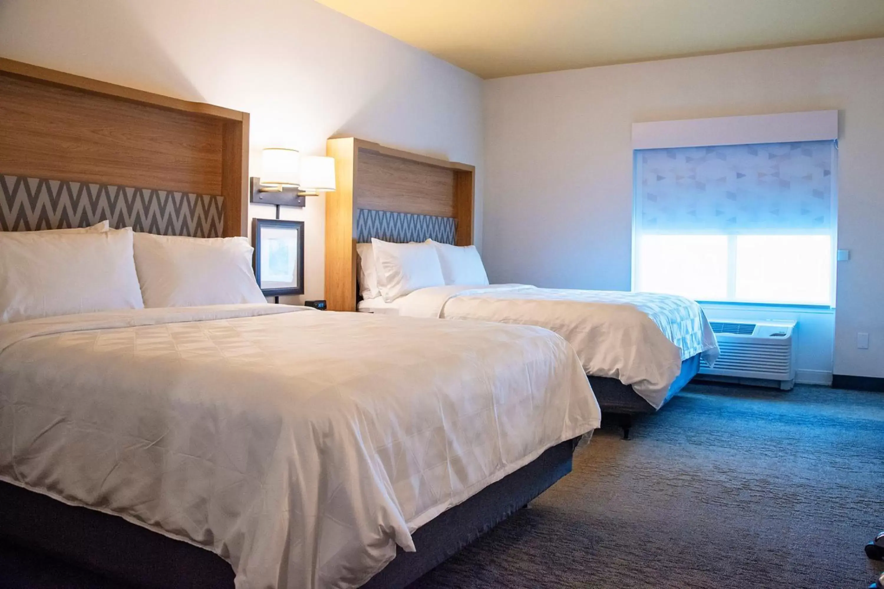 Queen Room with Two Queen Beds - Mobility Access Tub/Non-Smoking in Holiday Inn & Suites - Savannah Airport - Pooler, an IHG Hotel Queen Room with Two Queen Beds - Mobility Access Tub/Non-Smoking in Holiday Inn & Suites - Savannah Airport - Pooler, an IHG Hotel