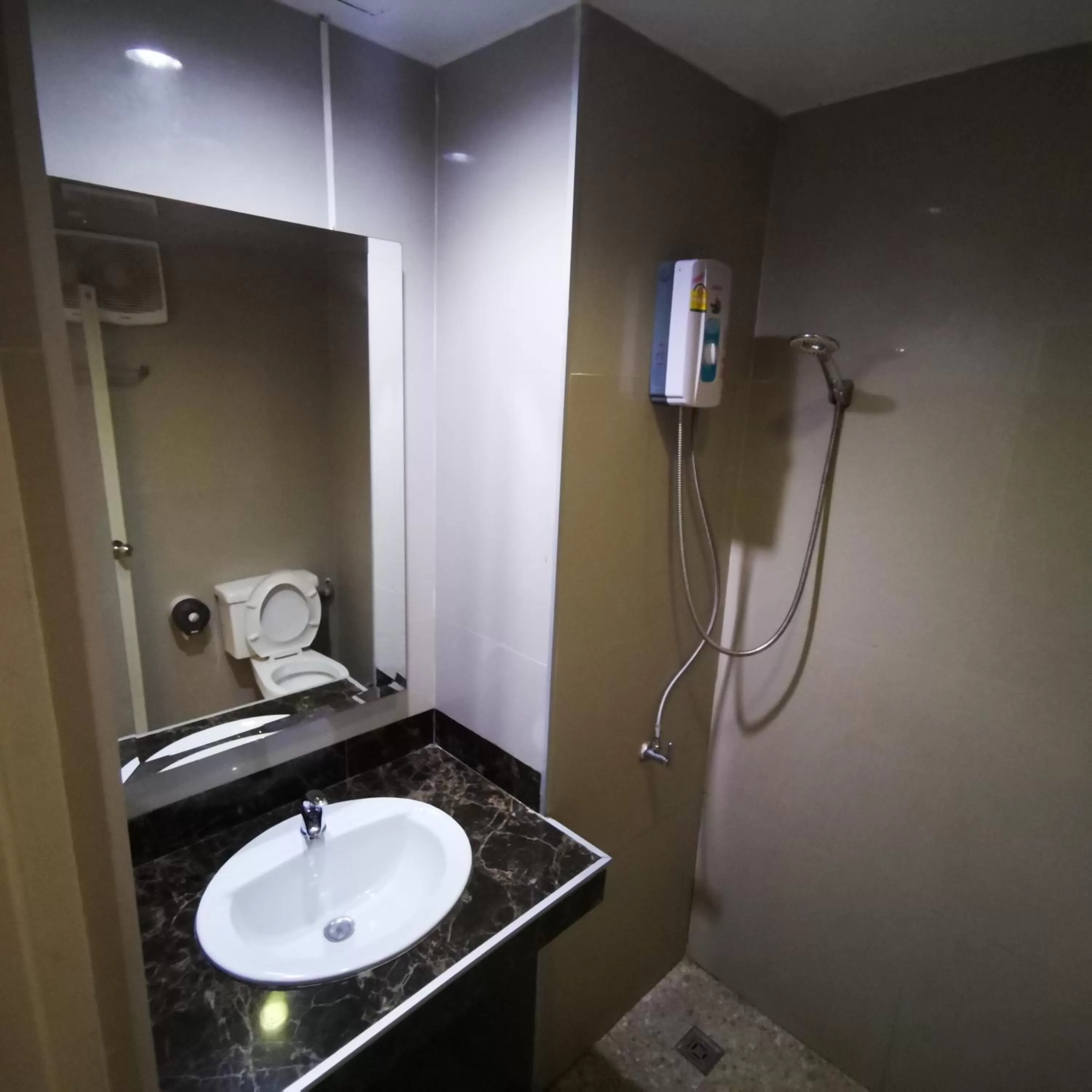 Bathroom in KKinn South Pattaya