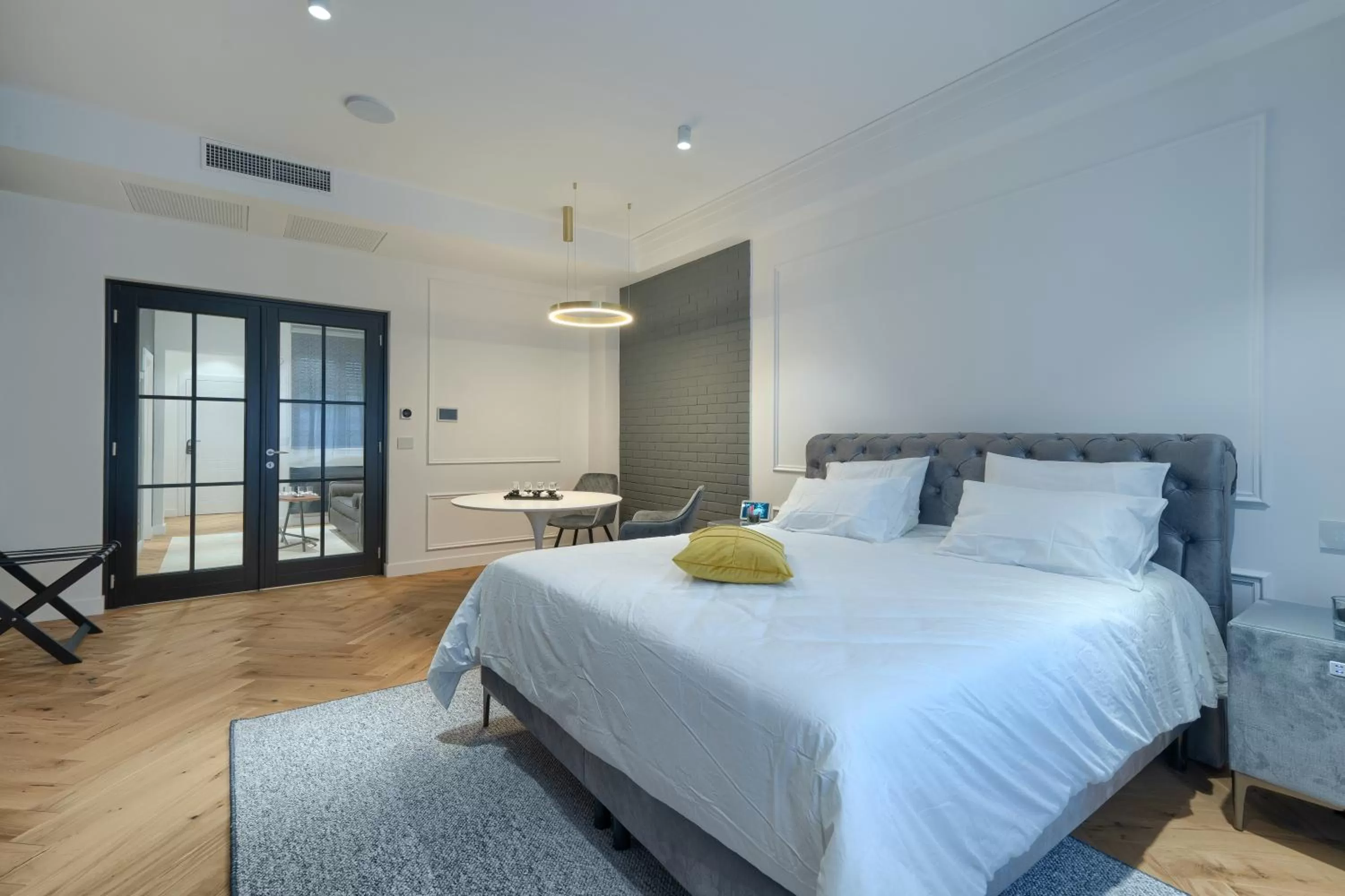 Photo of the whole room in Elysium Residence