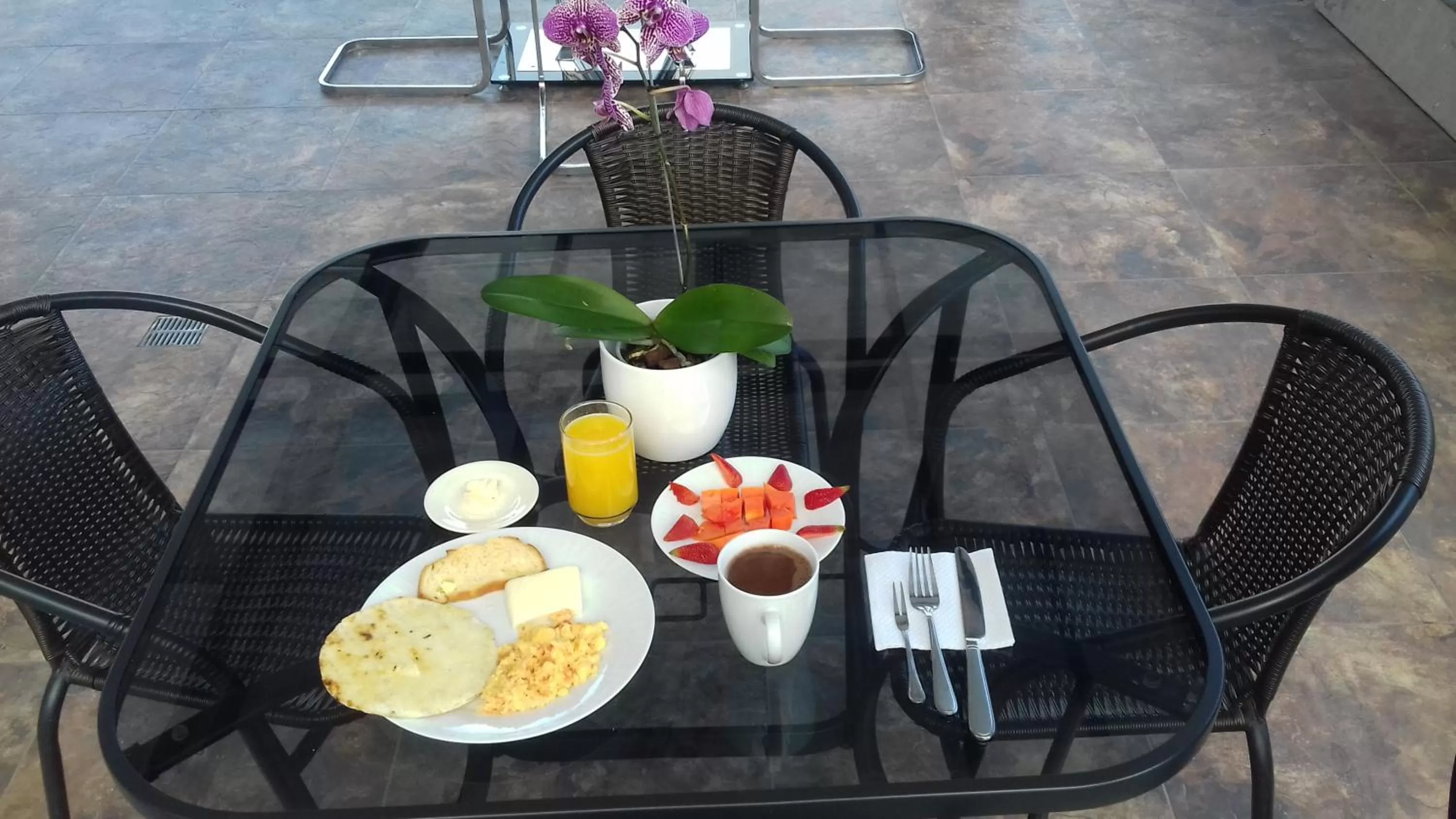 Breakfast in Bayit Tov Circunvalar Hotel