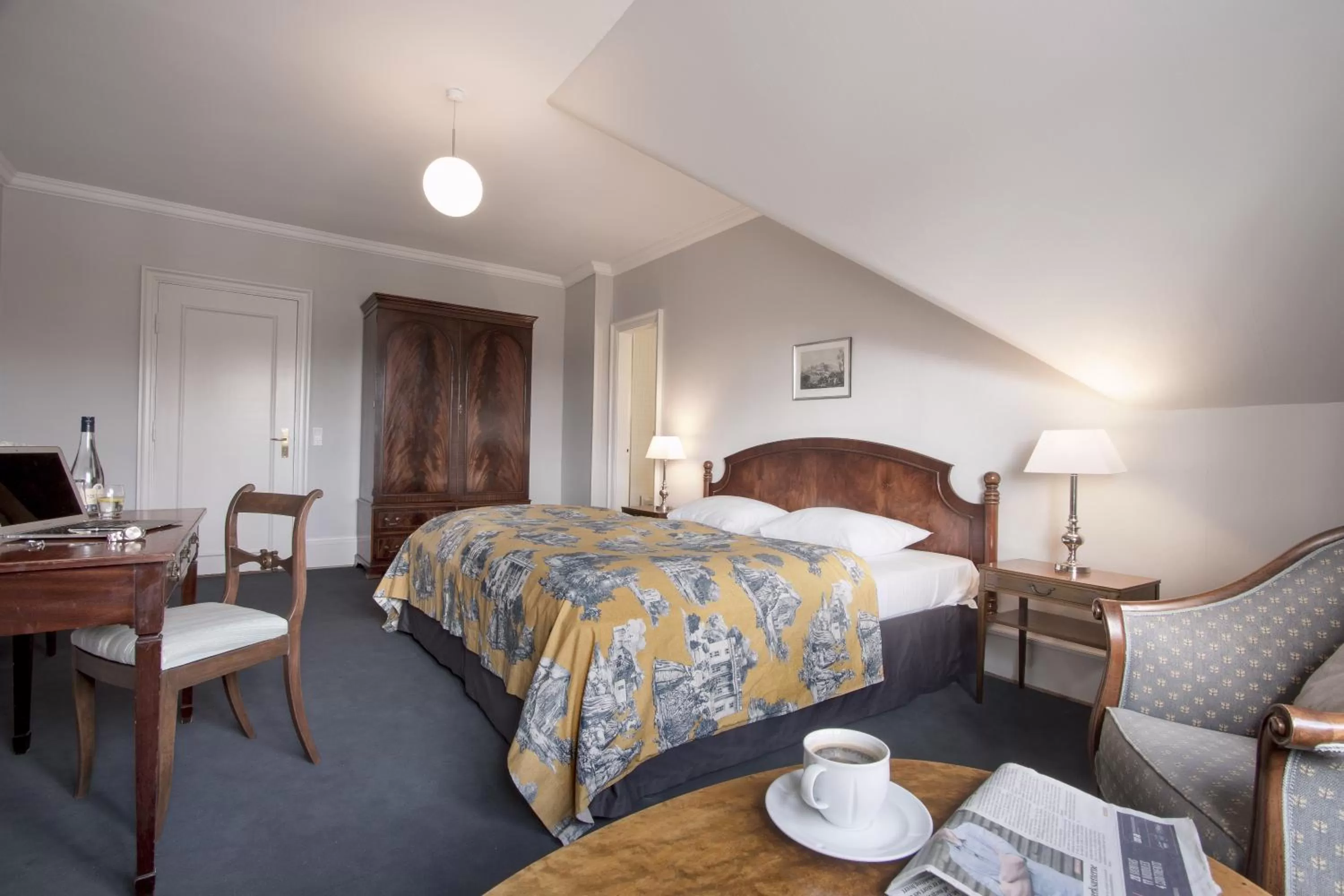 Photo of the whole room, Bed in Hotel Fredensborg Store Kro