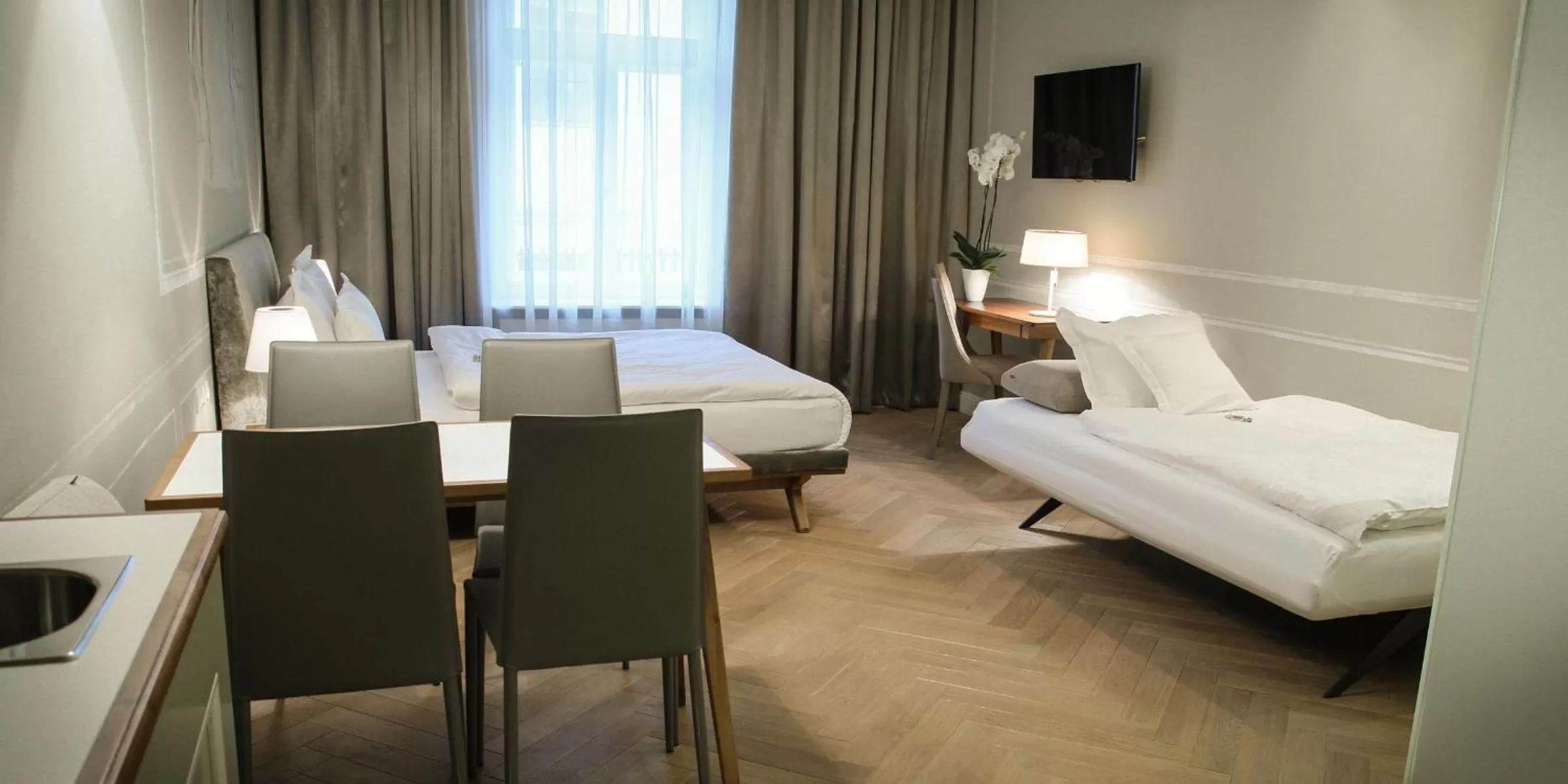 Bedroom, Bed in Apartamenty Bracka 6