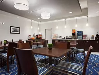 Restaurant/places to eat in Hawthorn Suites by Wyndham San Angelo
