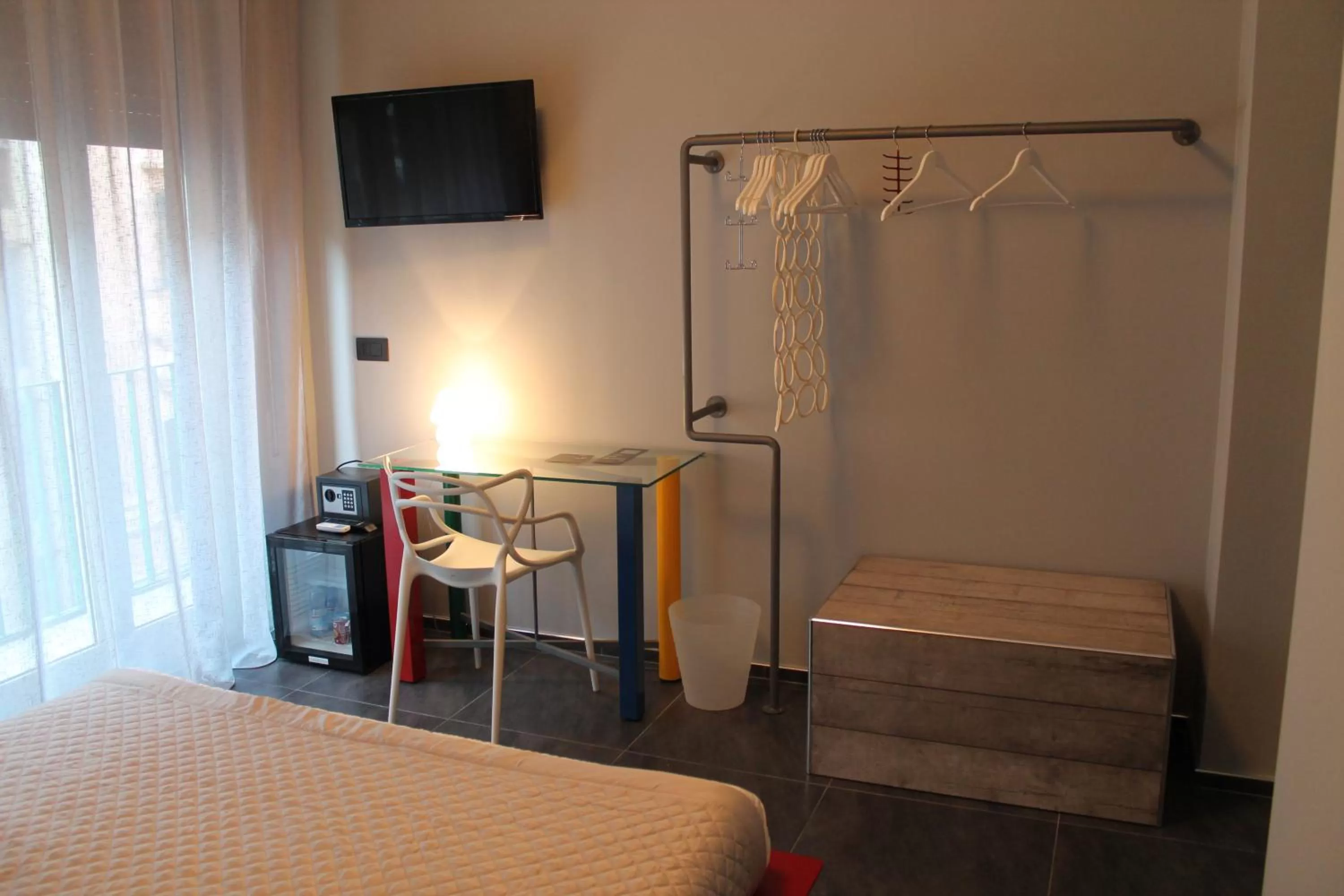 Decorative detail, Bed in Alma Hotel