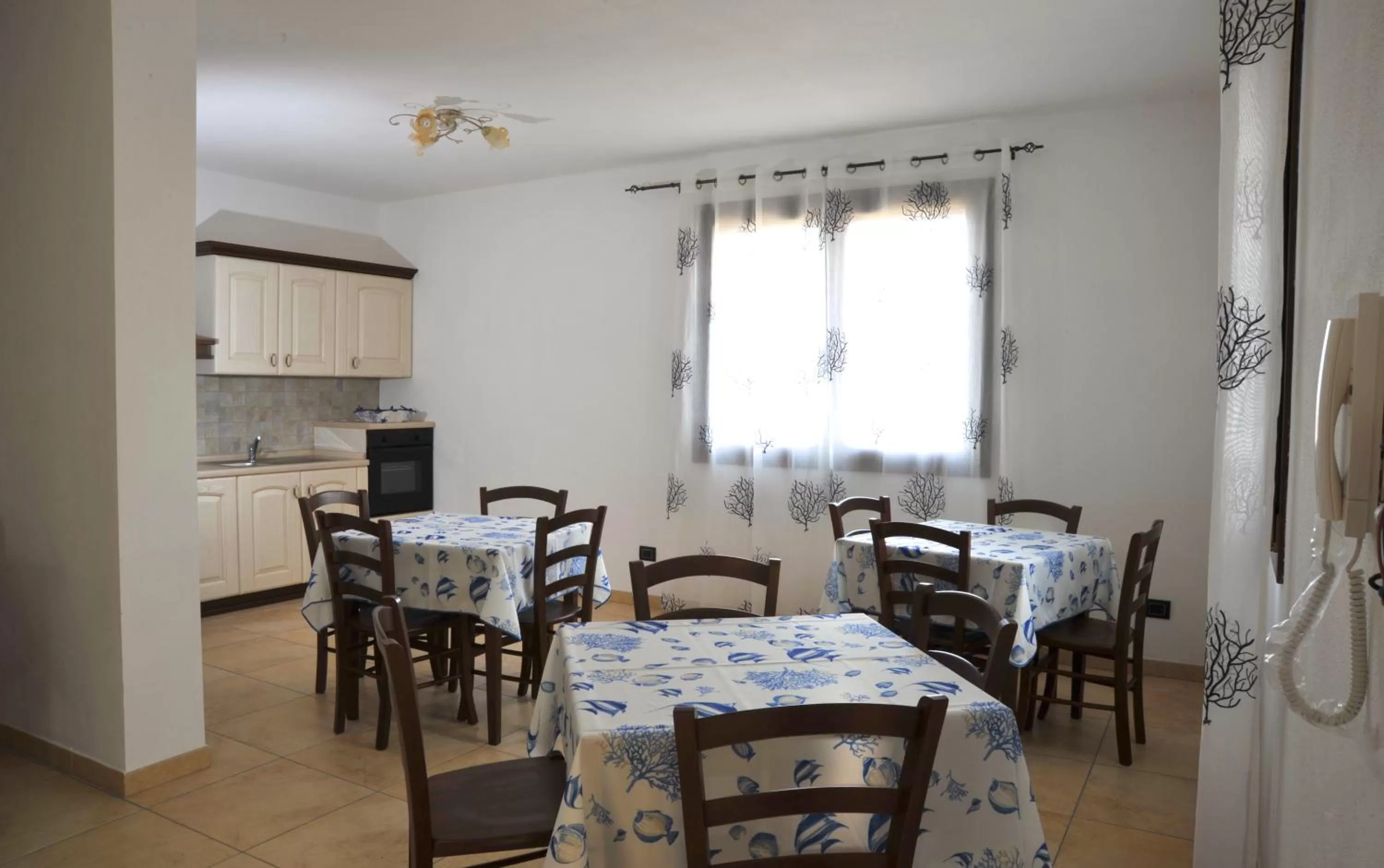 Restaurant/Places to Eat in B&B L'Ancora