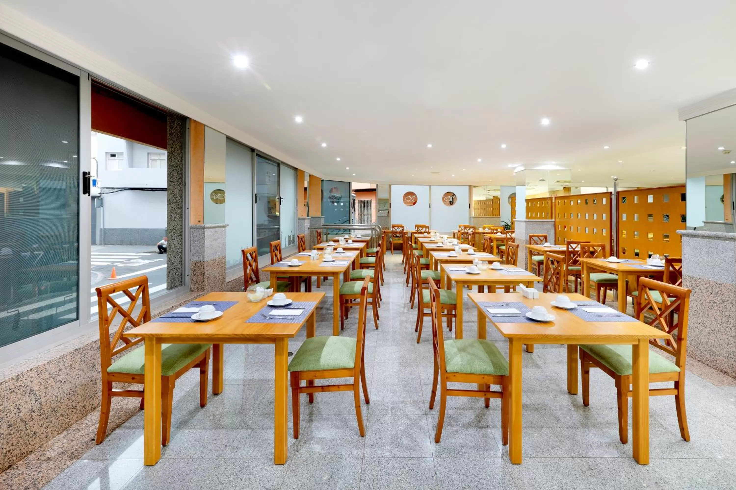 Restaurant/places to eat in Crisol Alisios Canteras