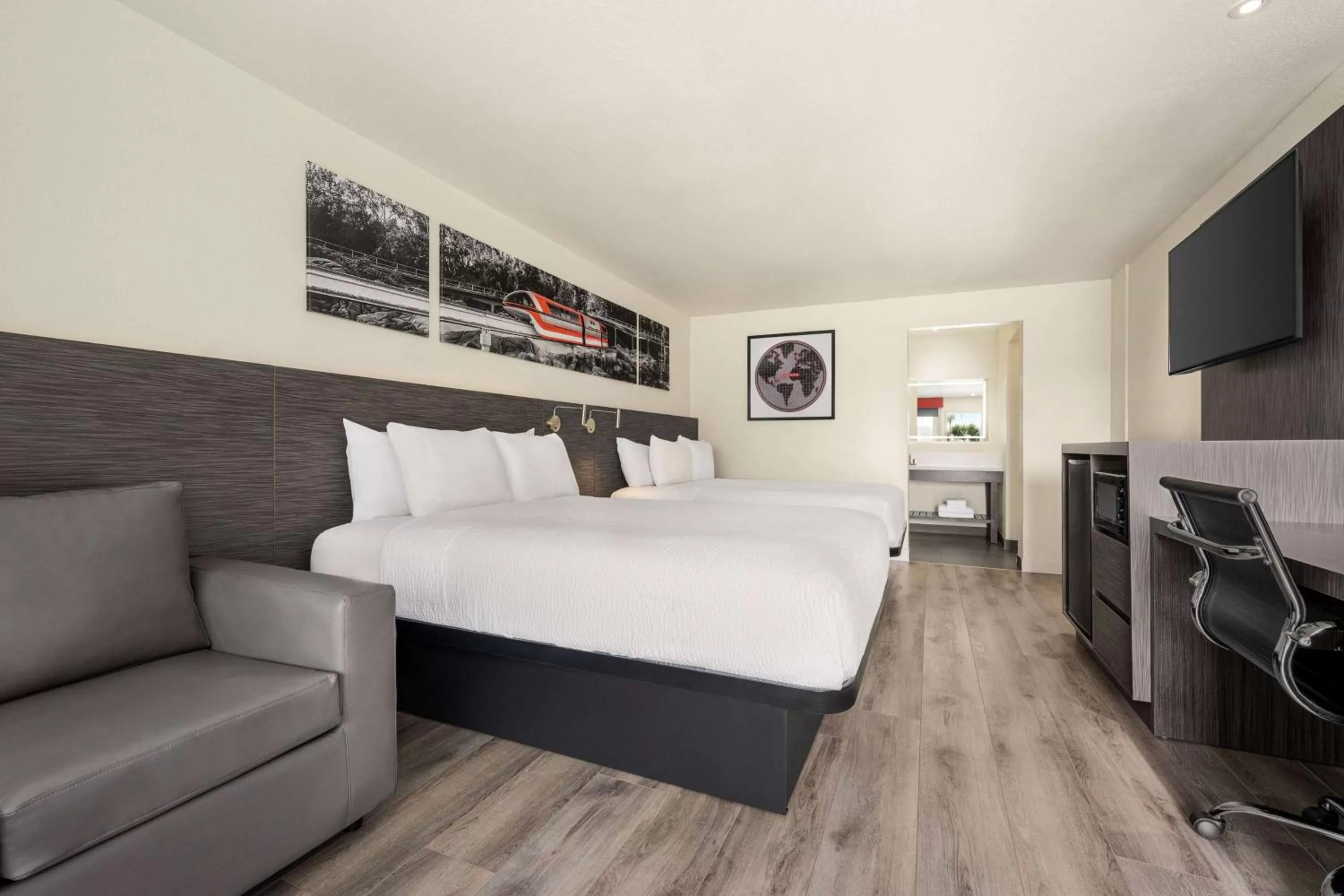 Photo of the whole room, Bed in Ramada by Wyndham Anaheim Convention Center