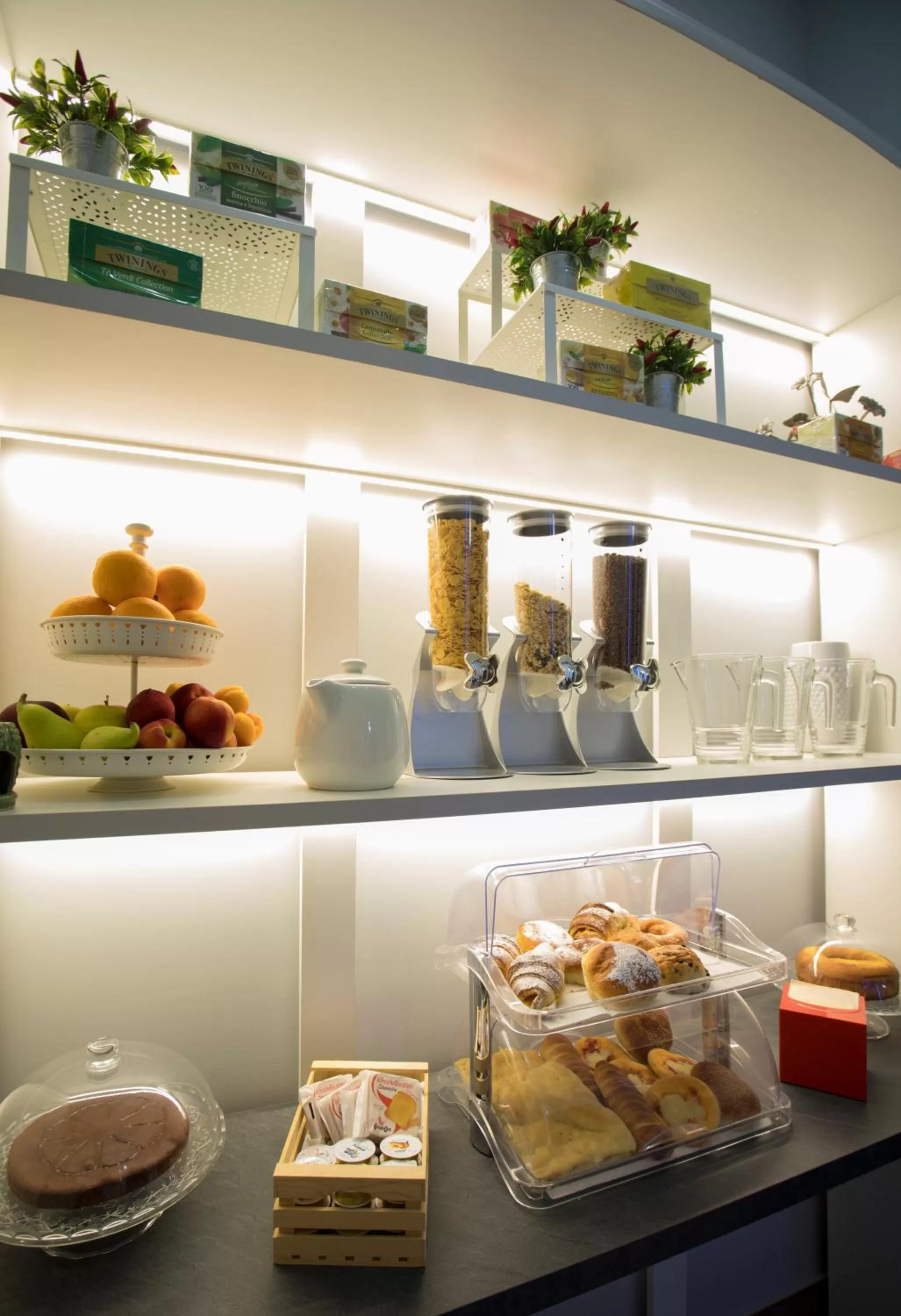 Buffet breakfast in Alterego B&B