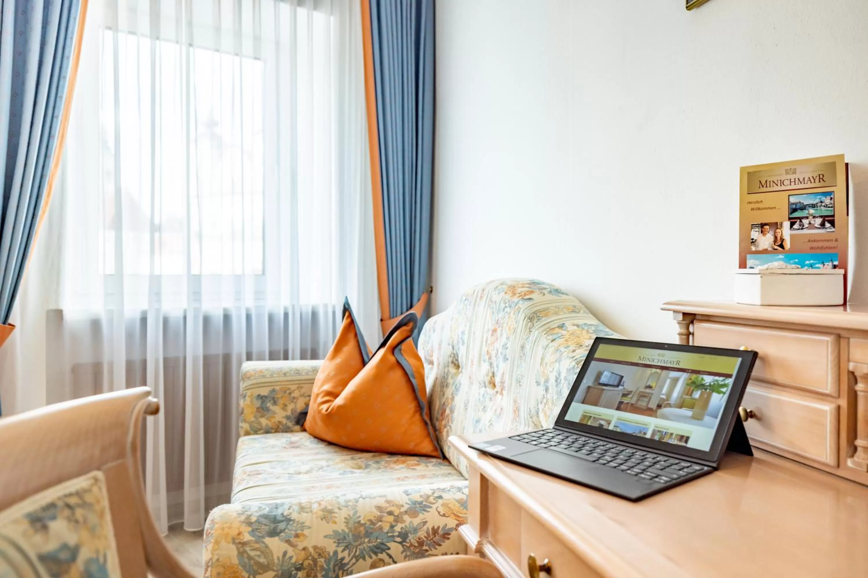 Seating area in Hotel-Restaurant Minichmayr