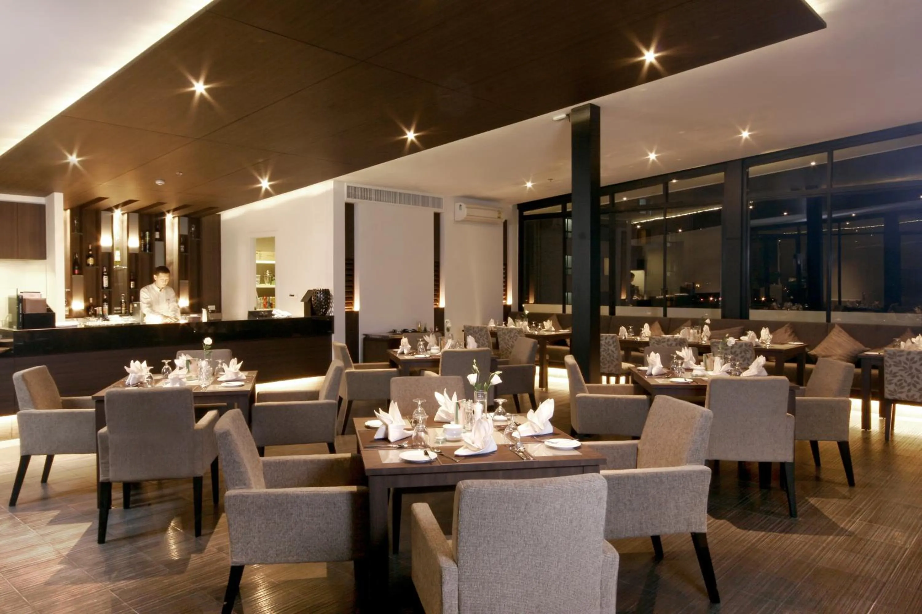 Restaurant/places to eat in Kameo Grand Hotel & Serviced Apartment, Rayong