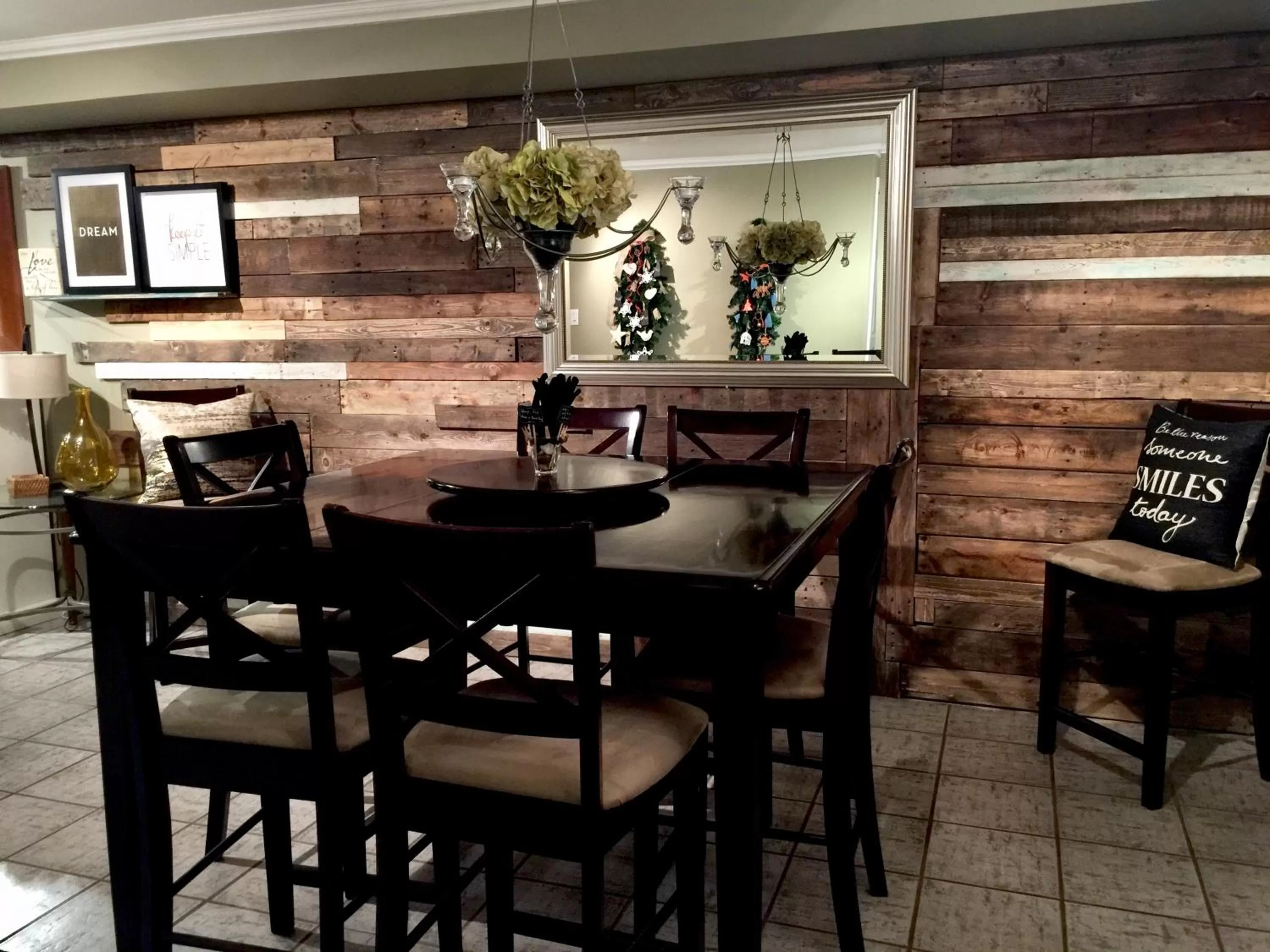 Communal lounge/ TV room in Evergreen Bed & Breakfast