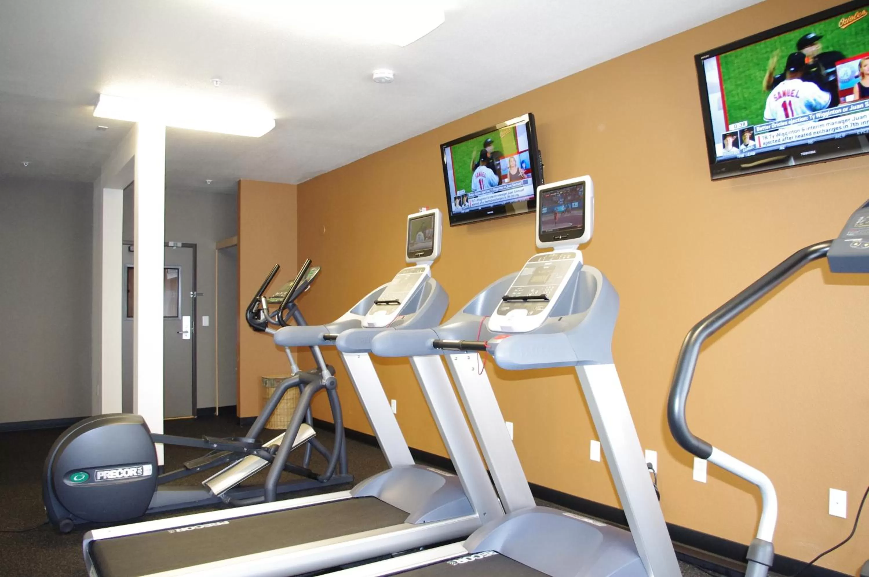 Fitness centre/facilities in Radisson Hotel Portland Airport