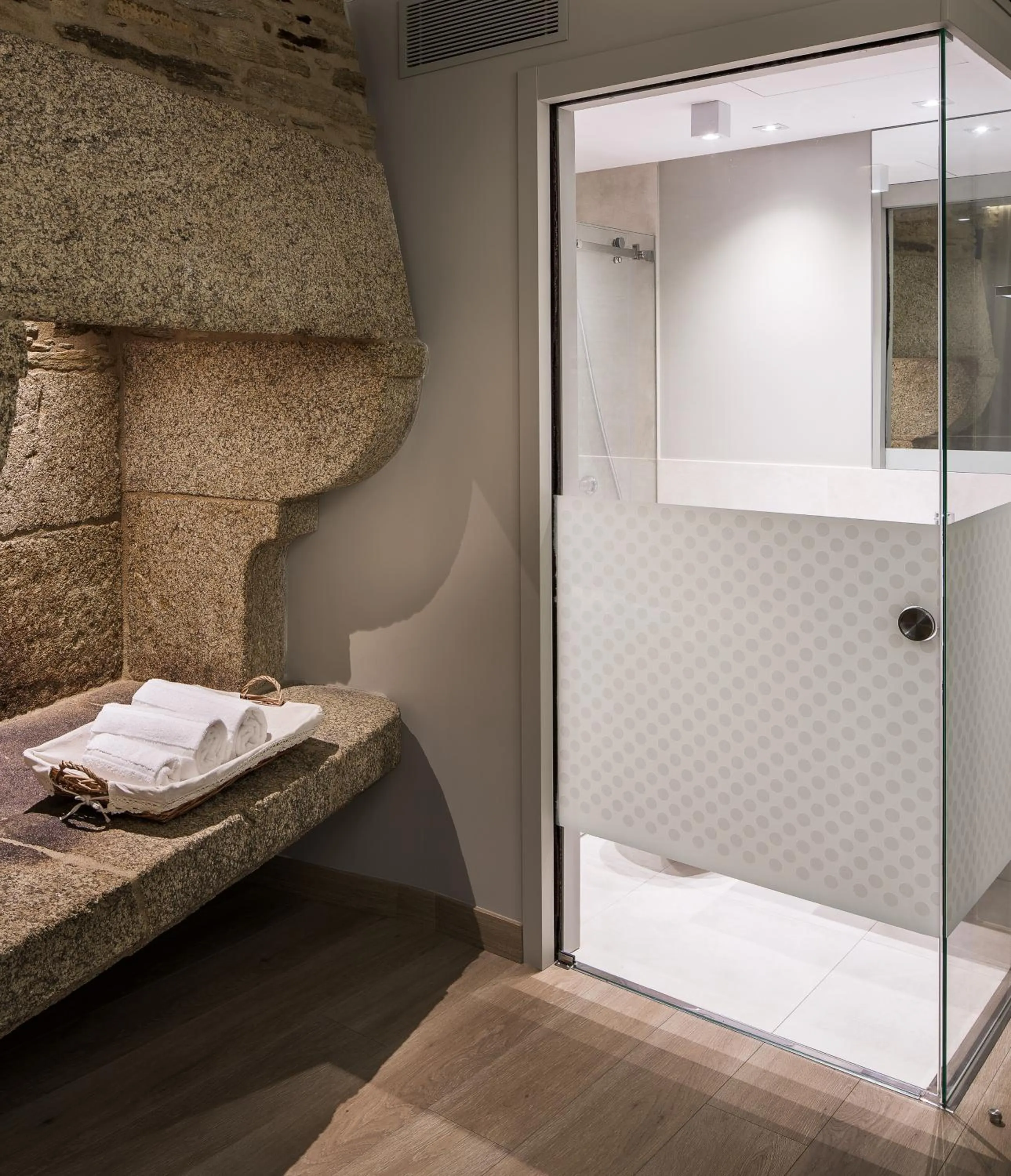 Photo of the whole room in Hotel Atalaia