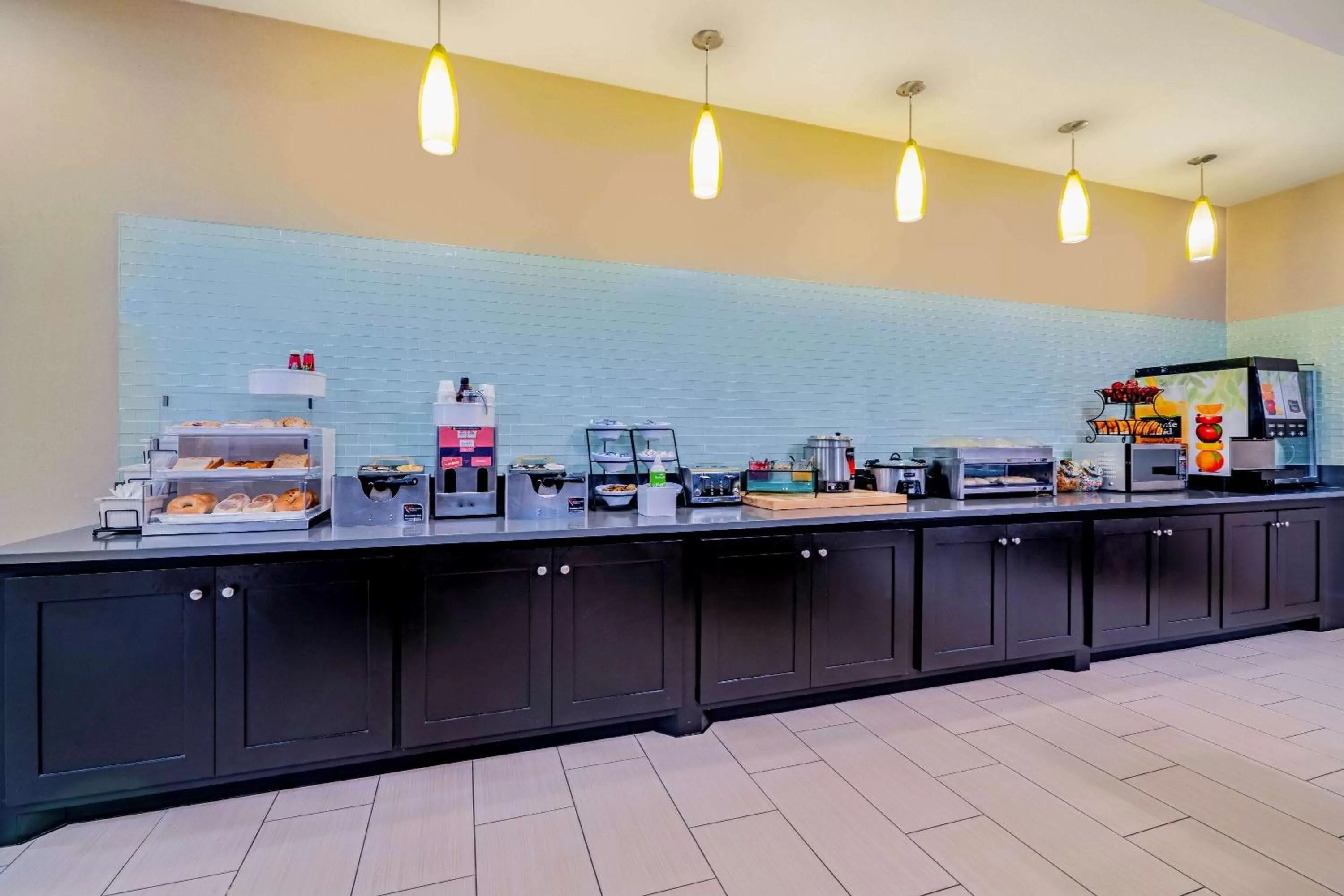 Restaurant/places to eat in La Quinta by Wyndham DFW Airport West - Bedford