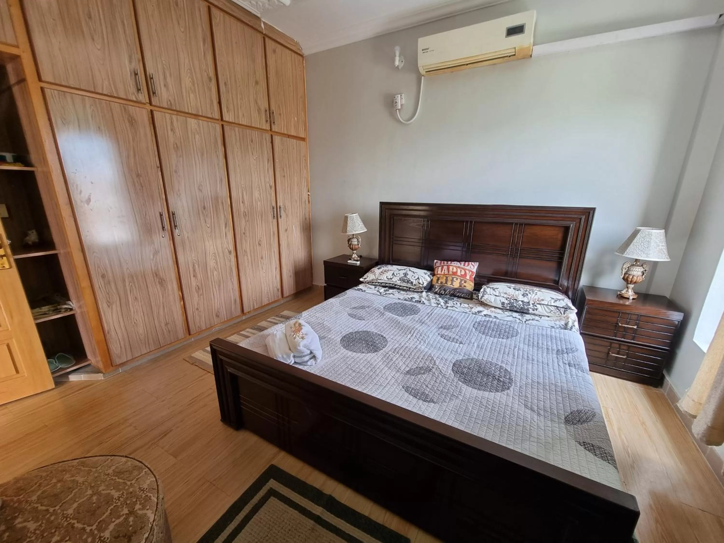 Bed in Srinagar Homes