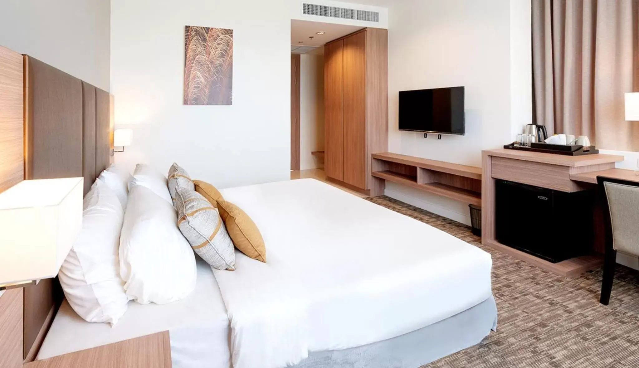 Superior King Room in Grand Fortune Hotel Nakhon Si Thammarat Superior King Room in Grand Fortune Hotel Nakhon Si Thammarat