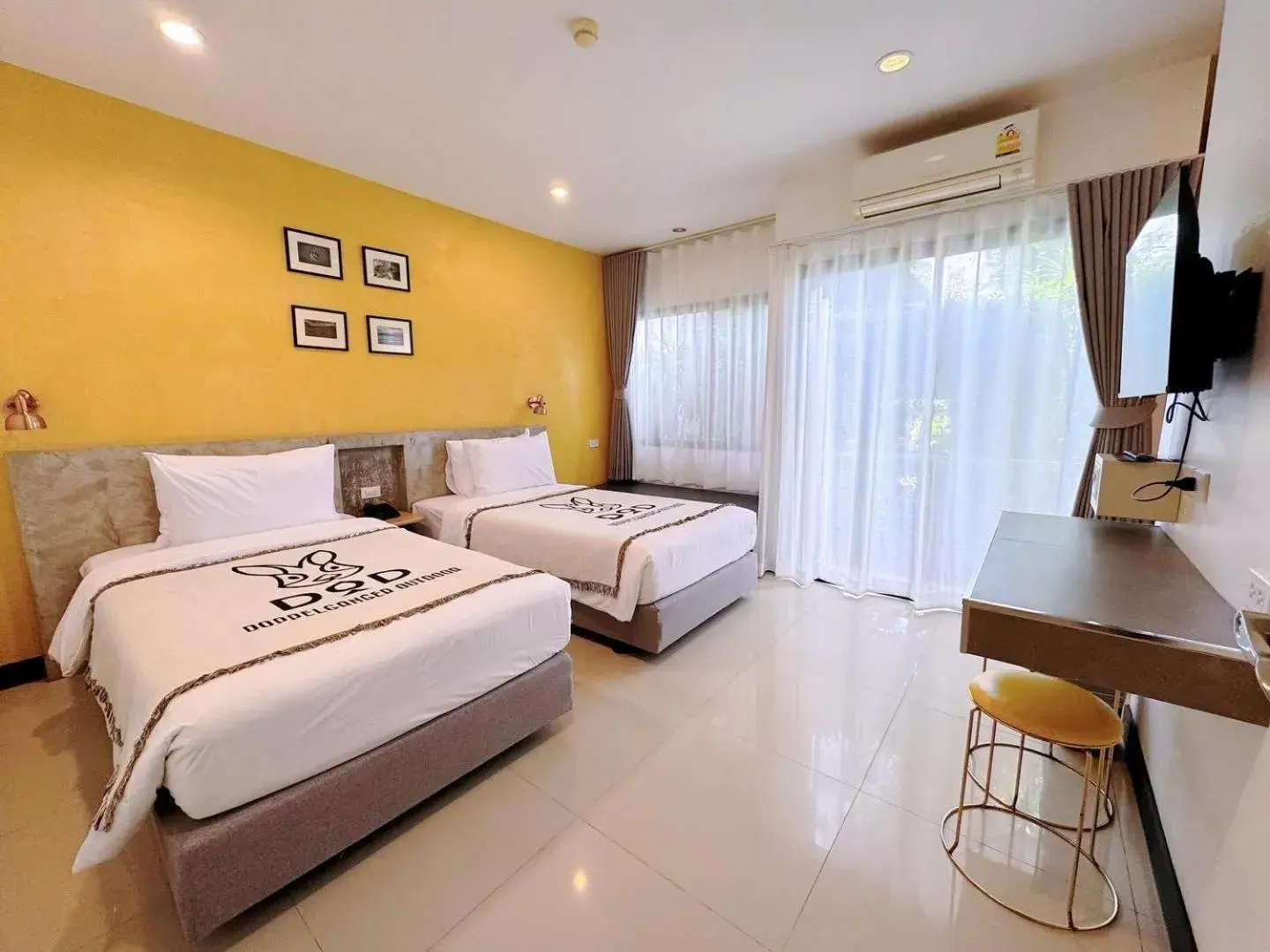 Superior Twin Room in Ideo Phuket Hotel - Naiyang Beach Superior Twin Room in Ideo Phuket Hotel - Naiyang Beach
