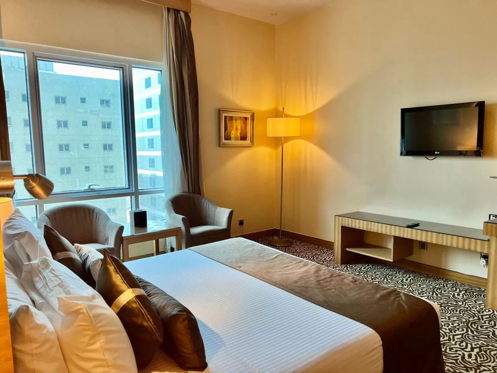 Bedroom, Bed in Copthorne Hotel Sharjah