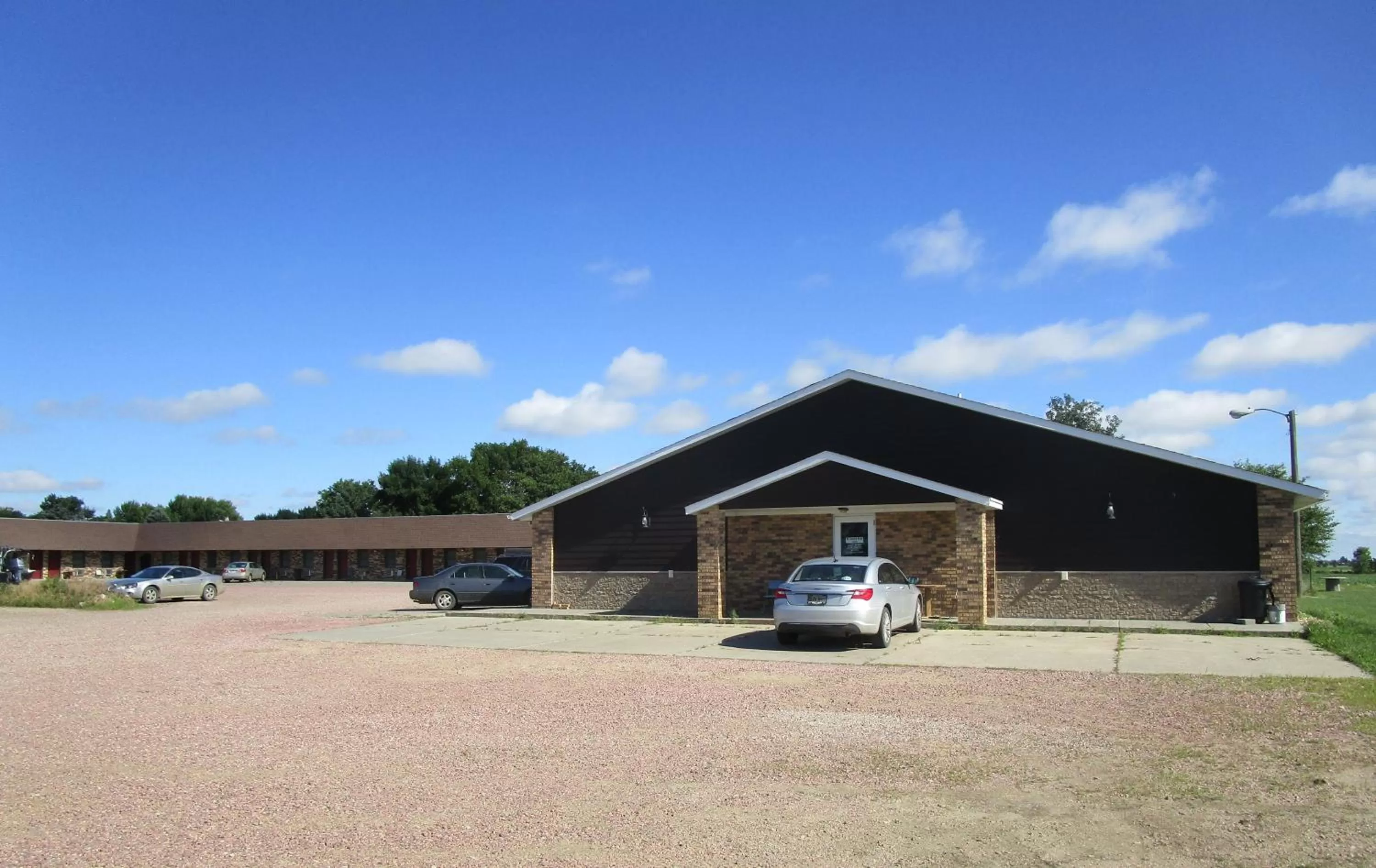 Property building in Dakota Country Inn