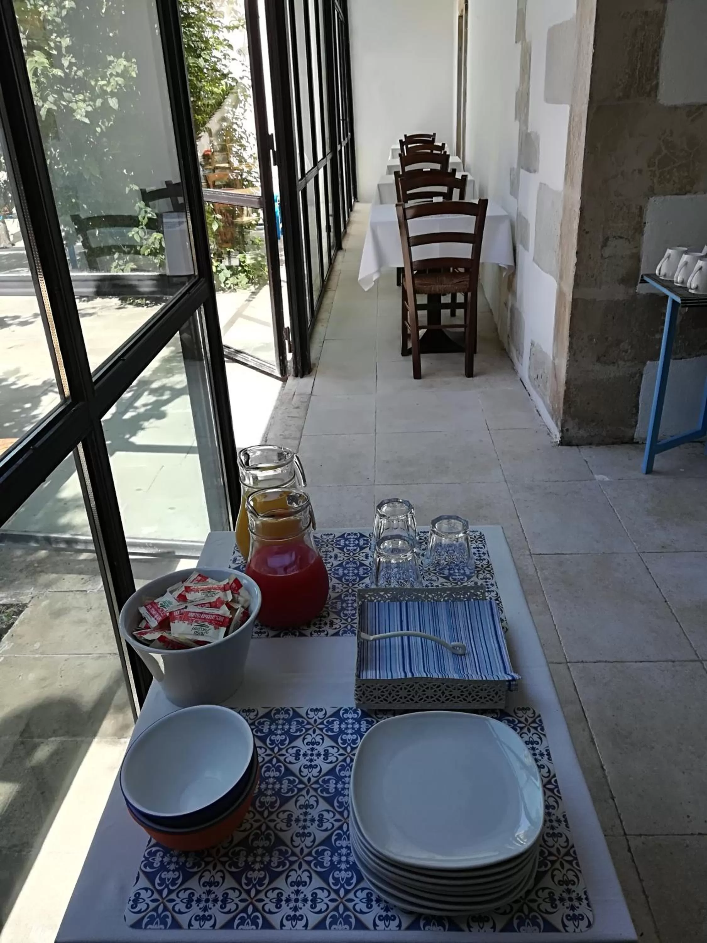 Restaurant/places to eat in Residenza Donnafugata B&B