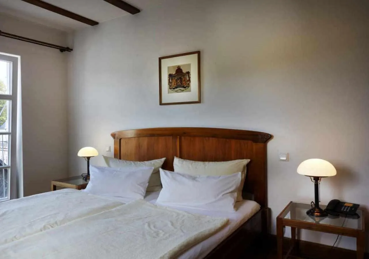 Bedroom, Bed in Hotel Snorrenburg GmbH