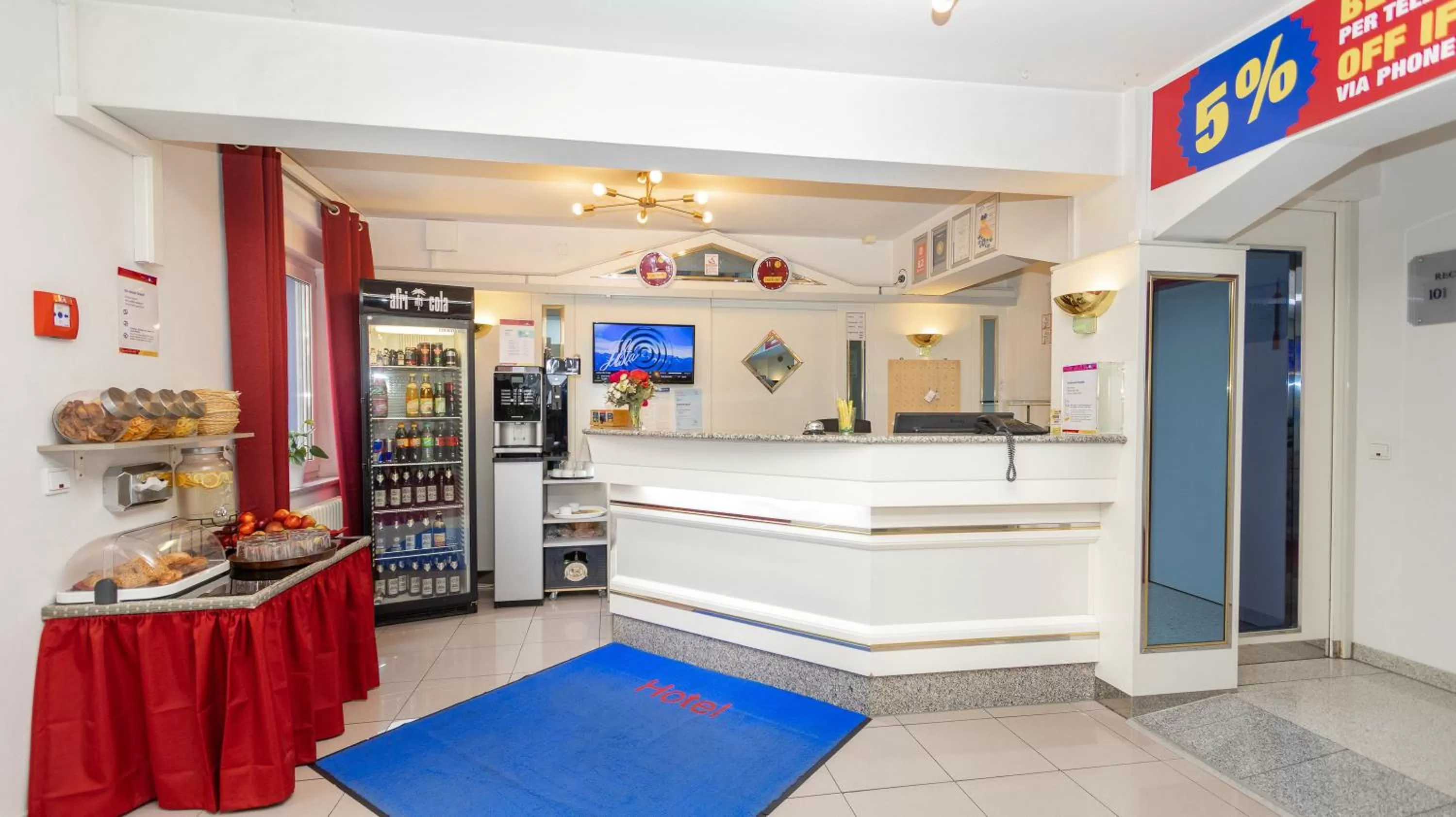 Lobby or reception, Lobby/Reception in LeoMar Hotel