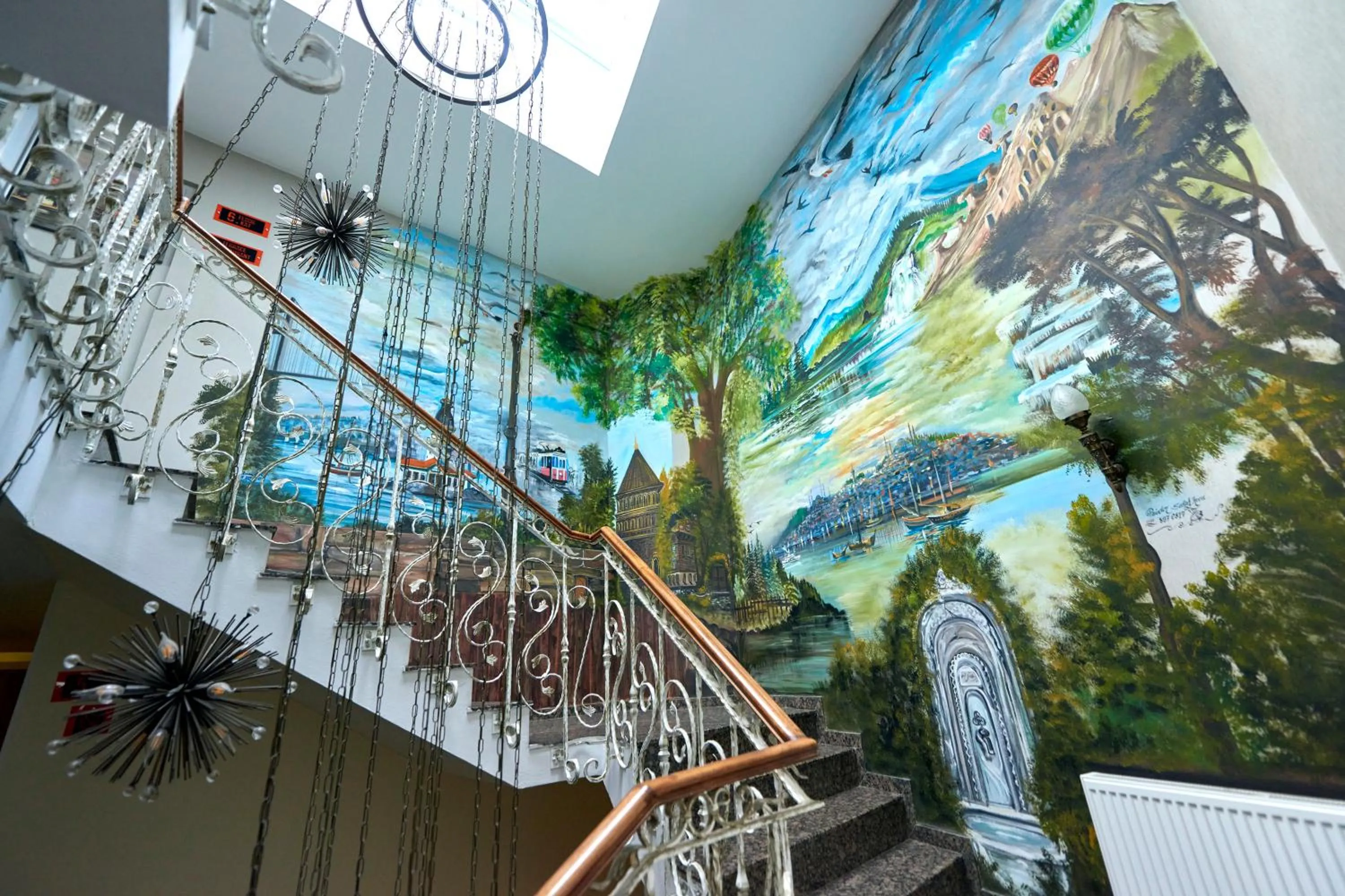 Decorative detail in Sunlight Hotel