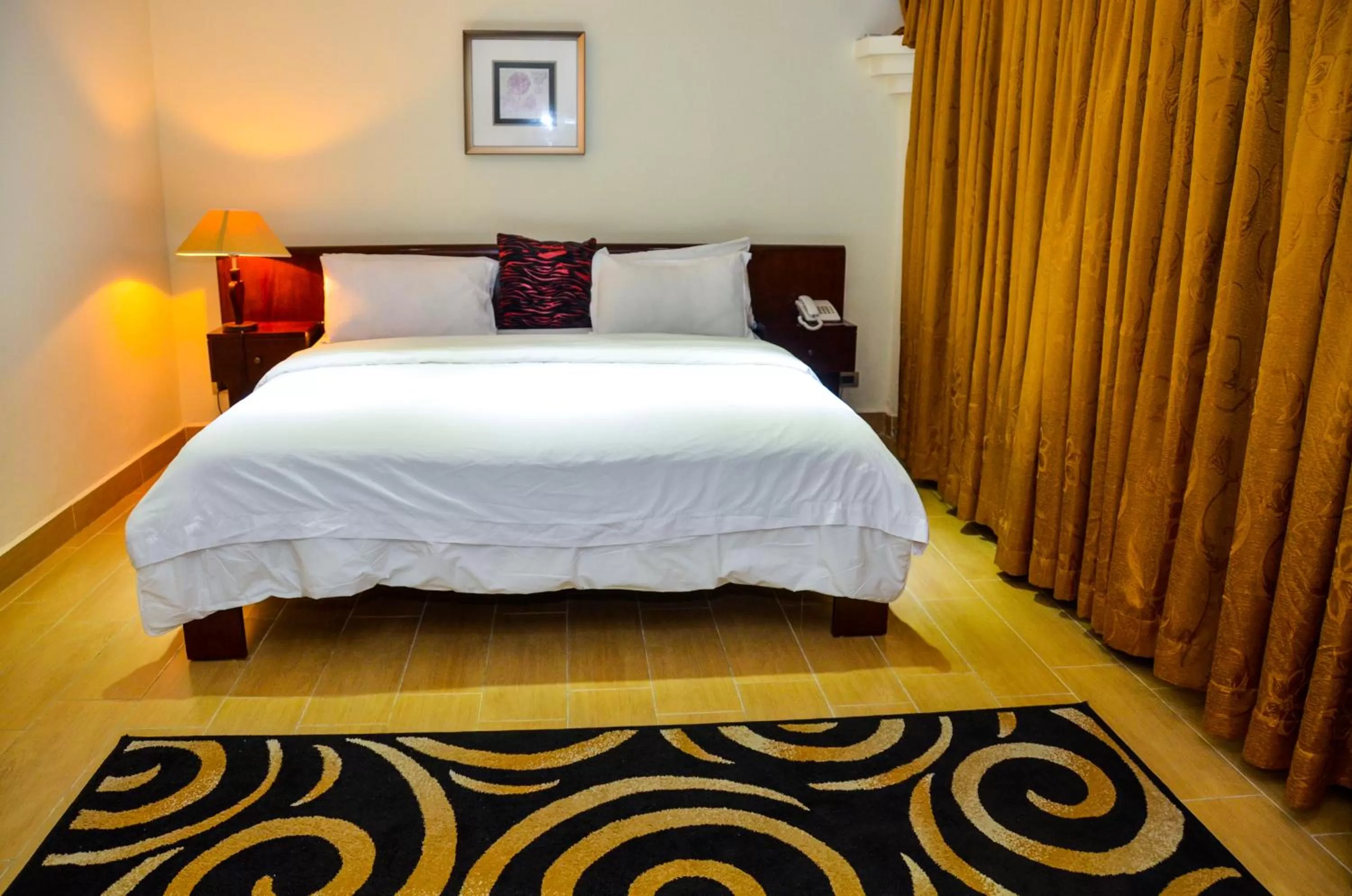 Bed in The Cape Hotel