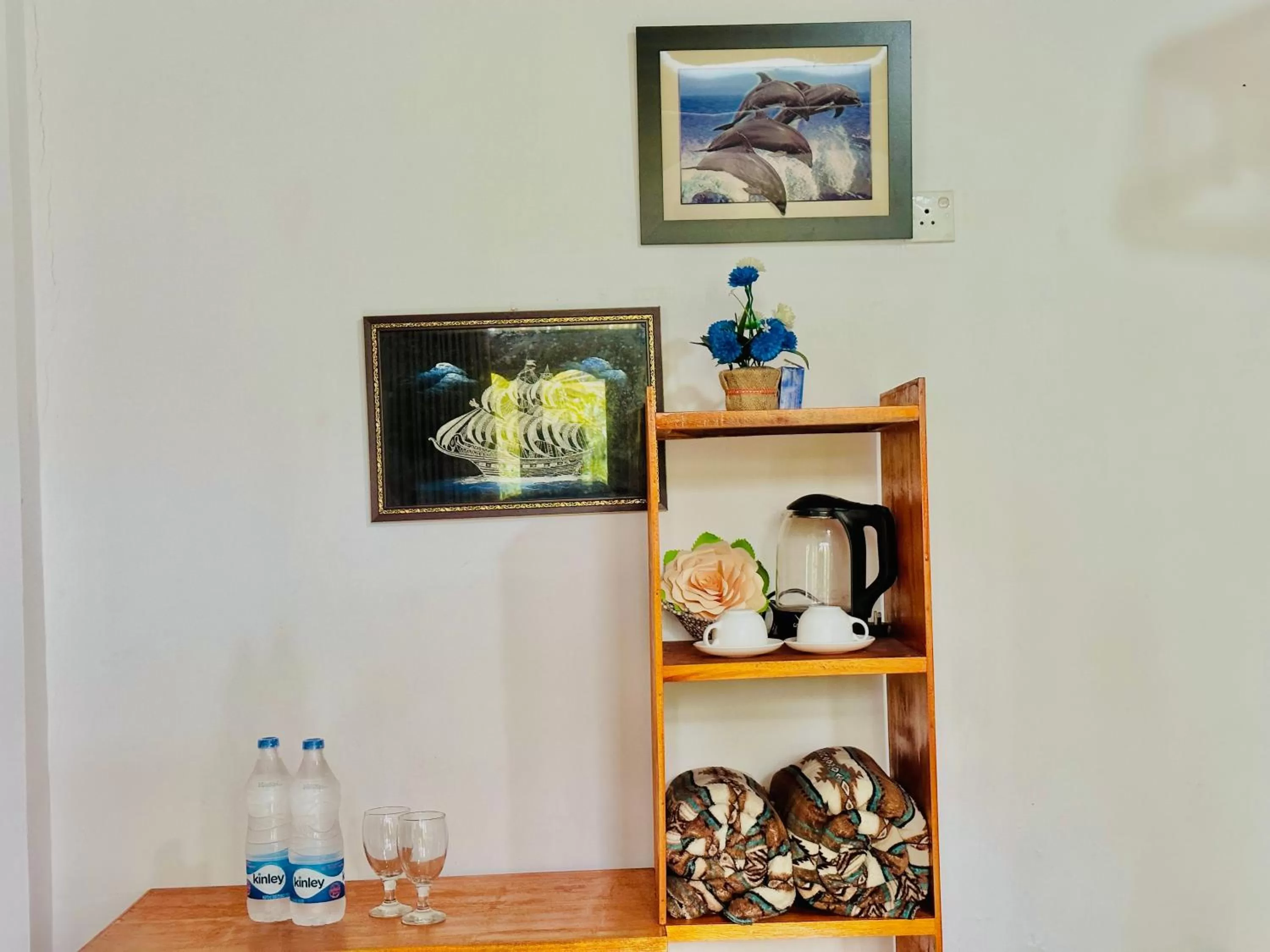 Coffee/tea facilities in GOLDEN CABIN ELLA