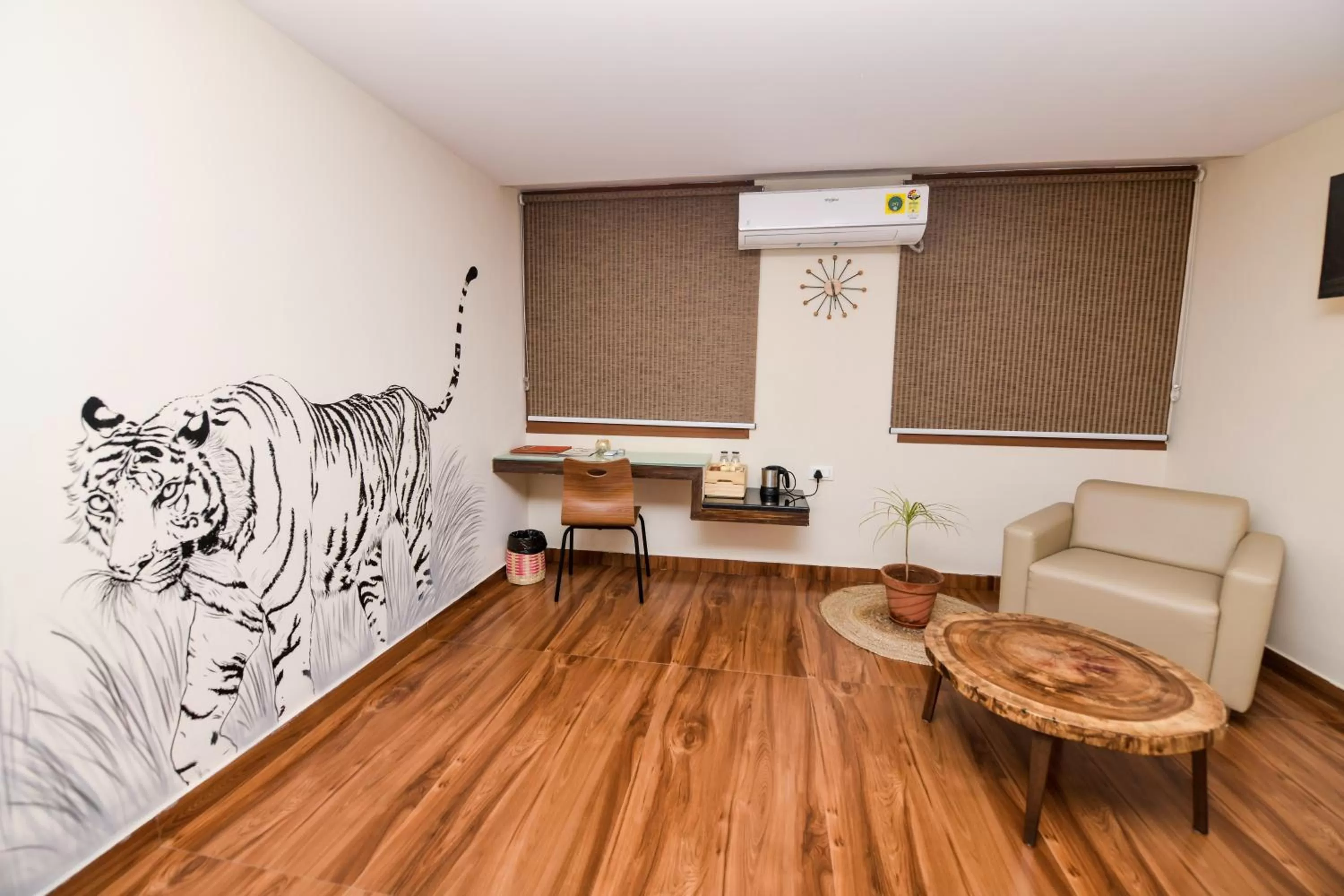 Photo of the whole room in SAFARI QUEST