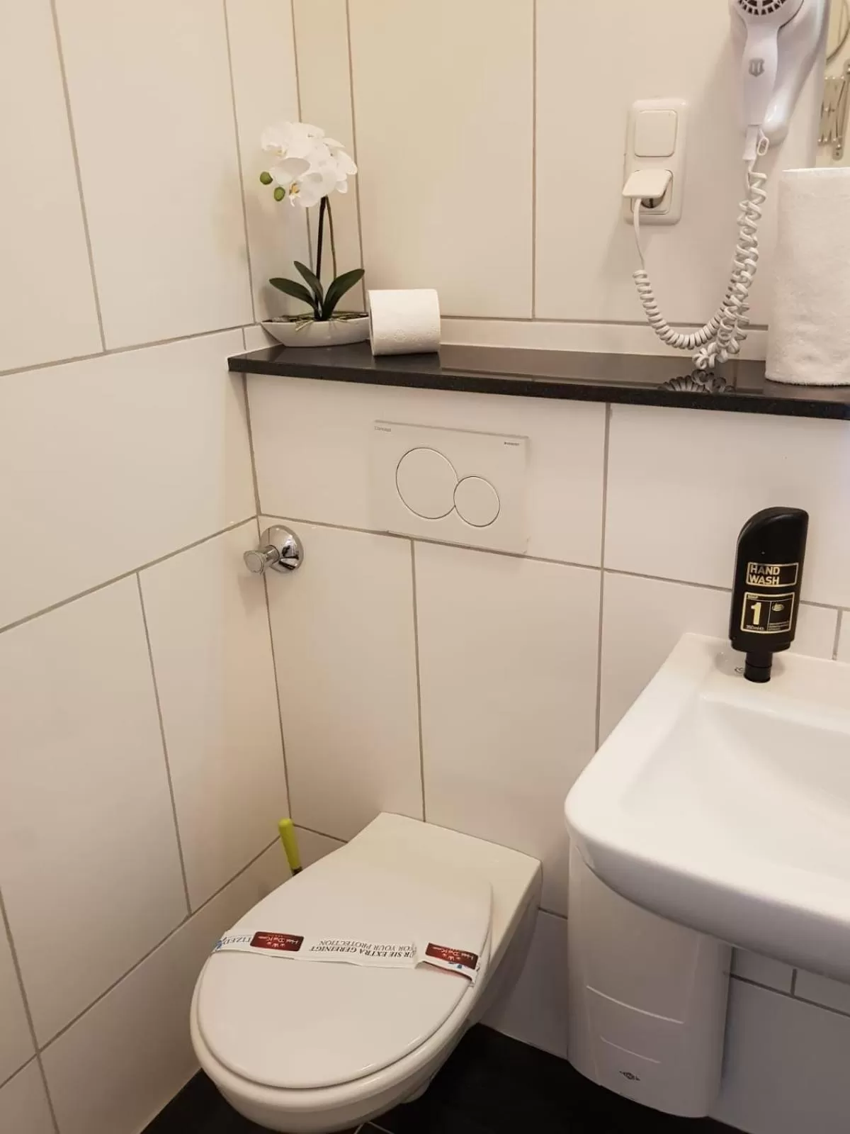 Bathroom in Hotel Drei Kronen