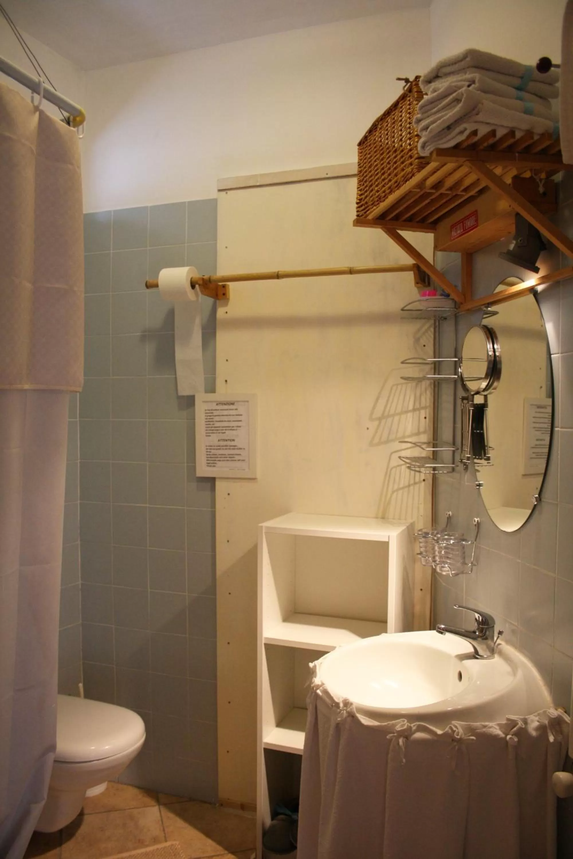 Toilet in Mini suite alla Cascata