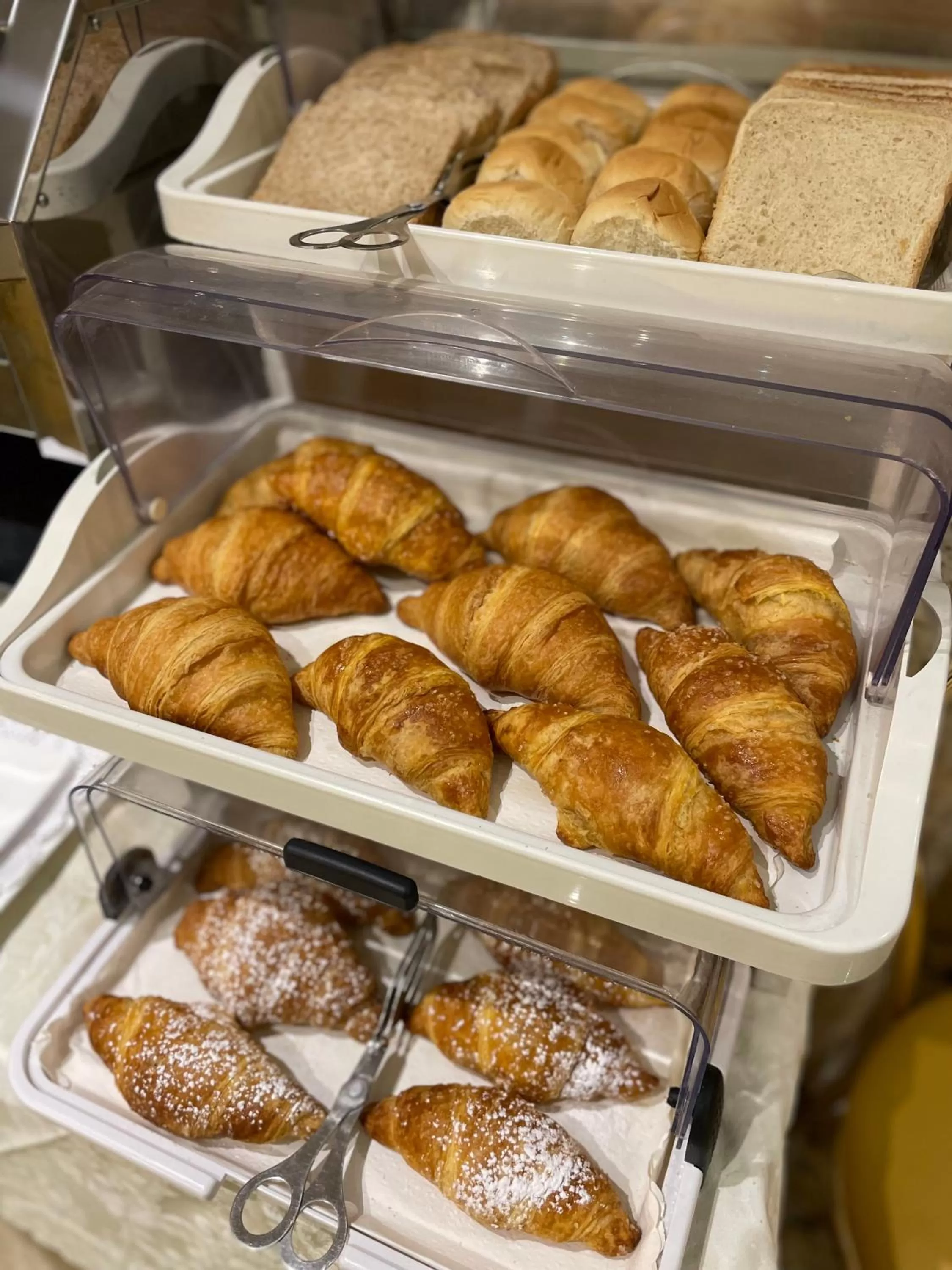 Food and drinks in Hotel Wagner