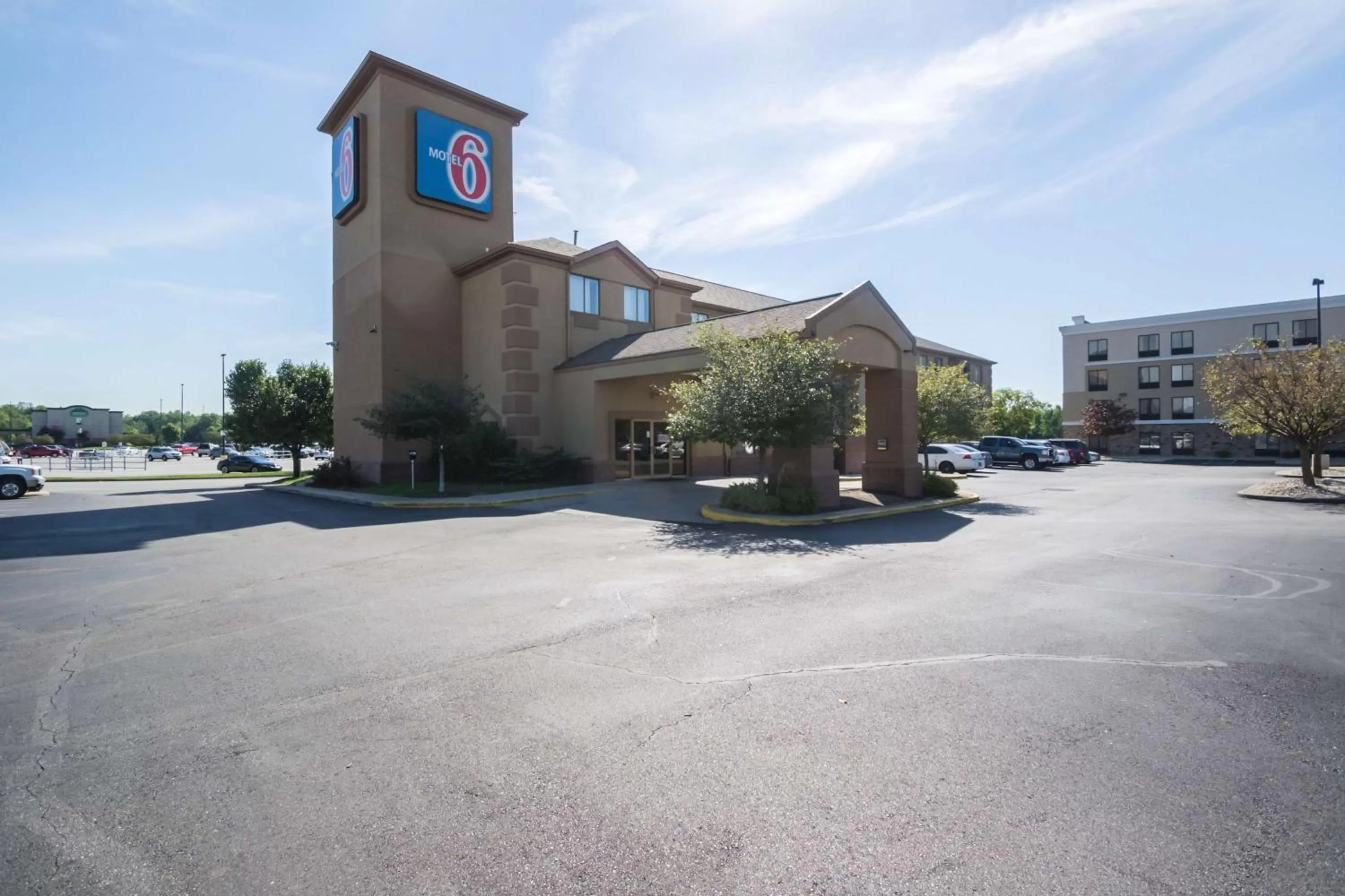 Property building in Motel 6-Indianapolis, IN - Airport