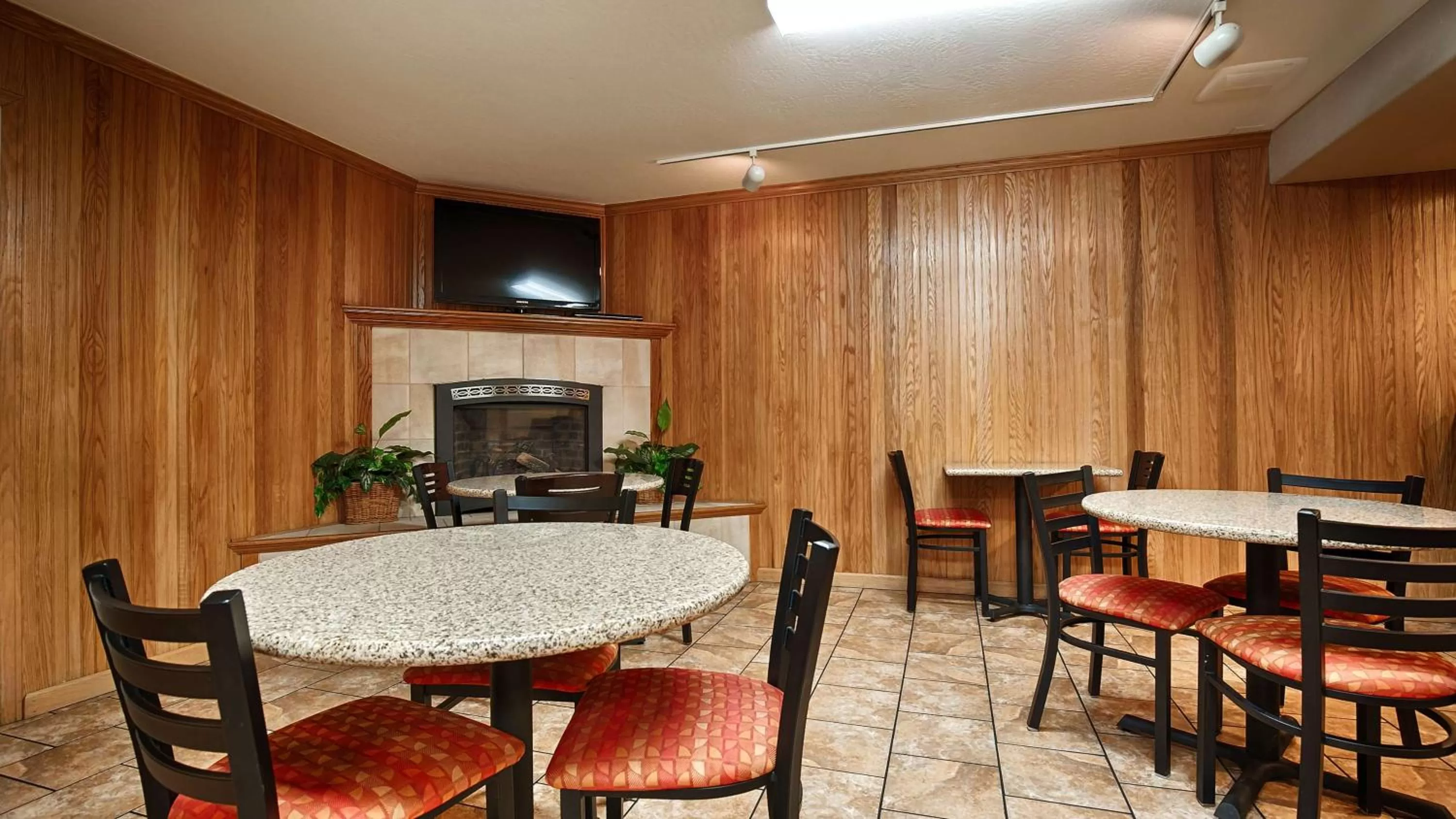 Restaurant/places to eat in Best Western Plus Humboldt Bay Inn