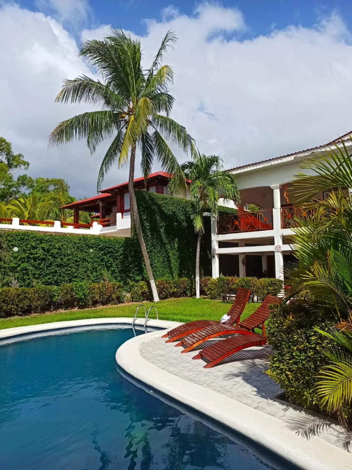 Swimming pool in HC Liri Hotel