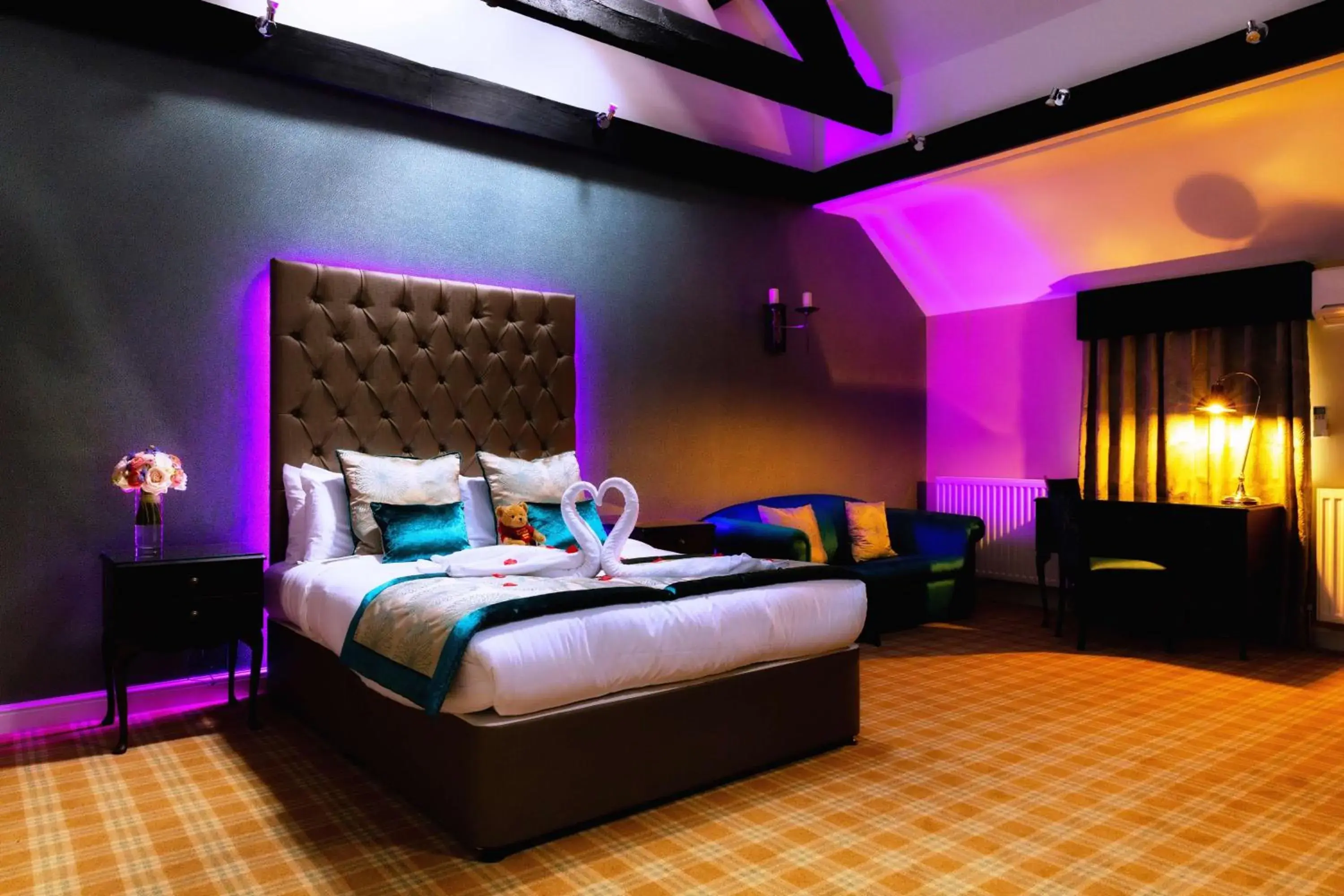 Superior King Room - single occupancy in Rogerthorpe Manor Hotel Superior King Room - single occupancy in Rogerthorpe Manor Hotel