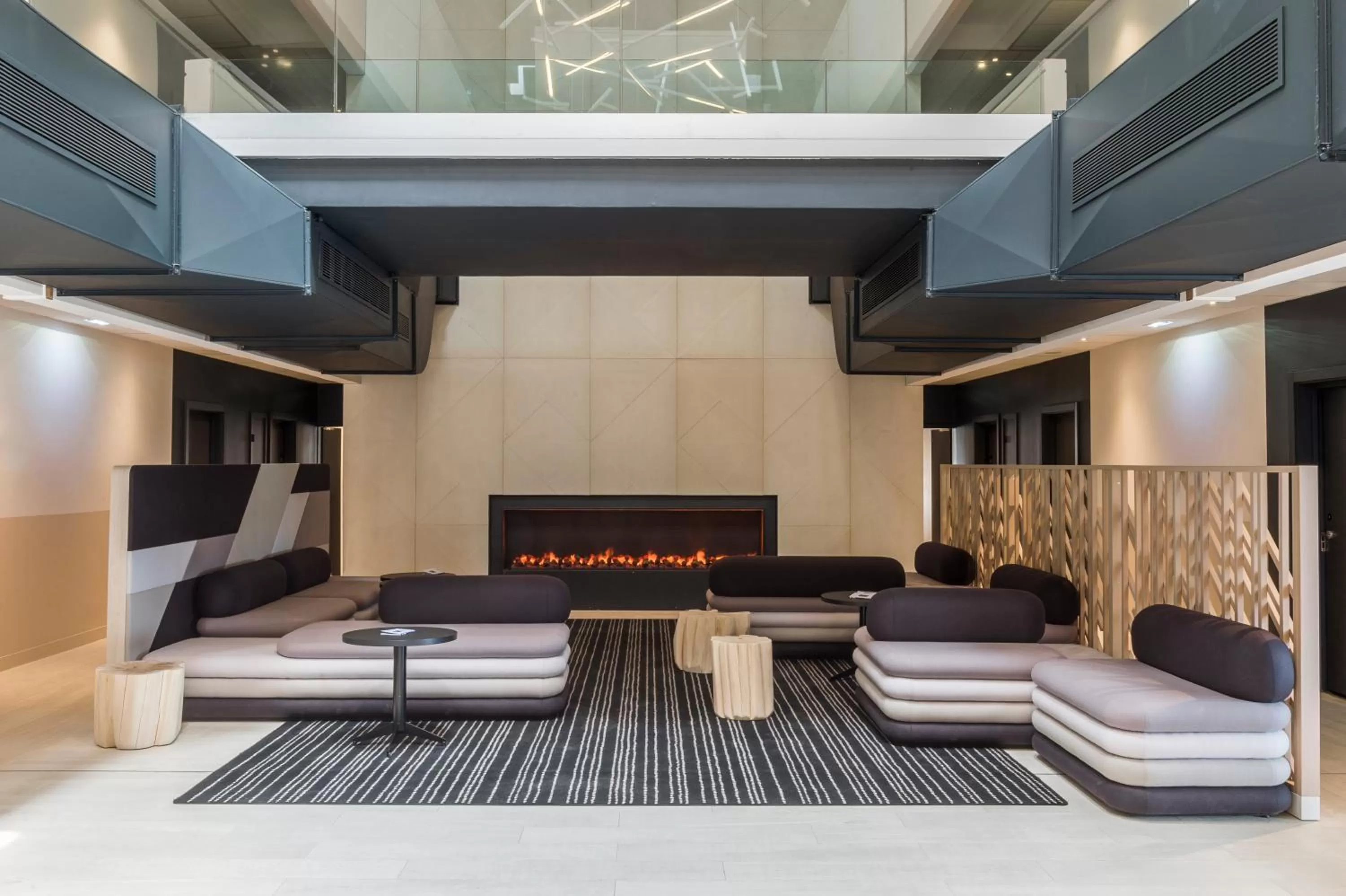 Lobby or reception in Mercure Hotel & Spa Bastia Biguglia