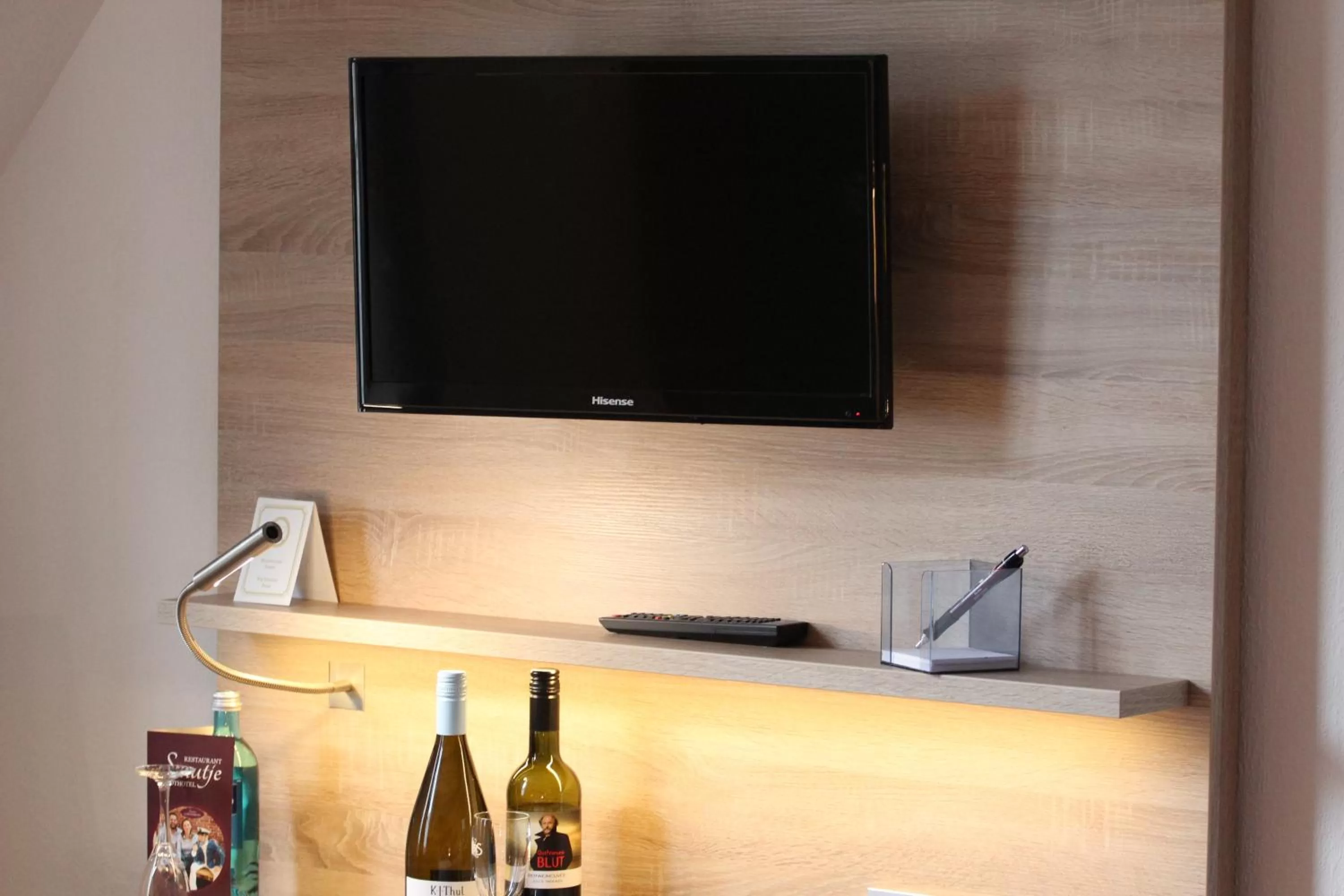 TV and multimedia in Stadthotel-Garni Smutje