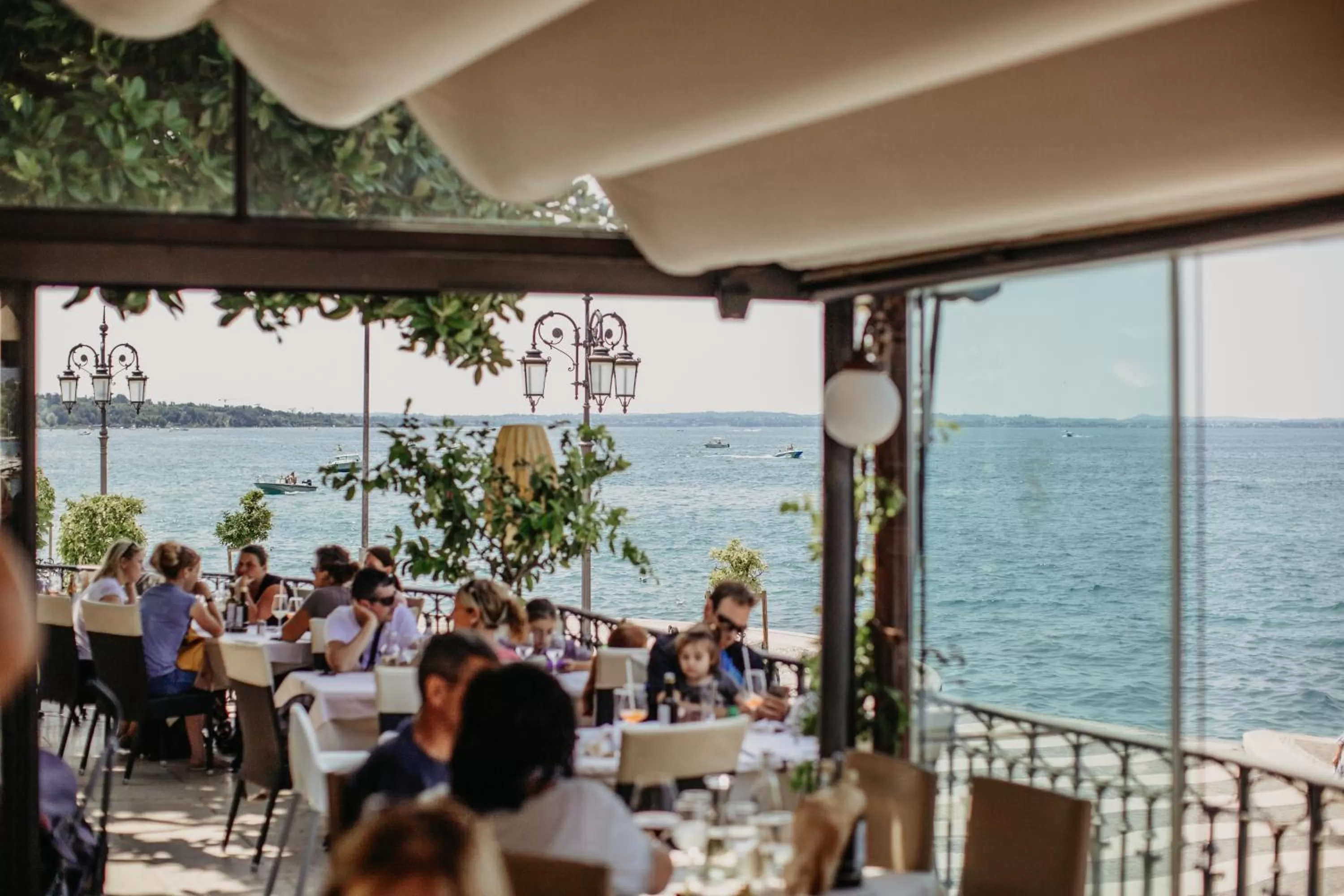 Restaurant/Places to Eat in Classique