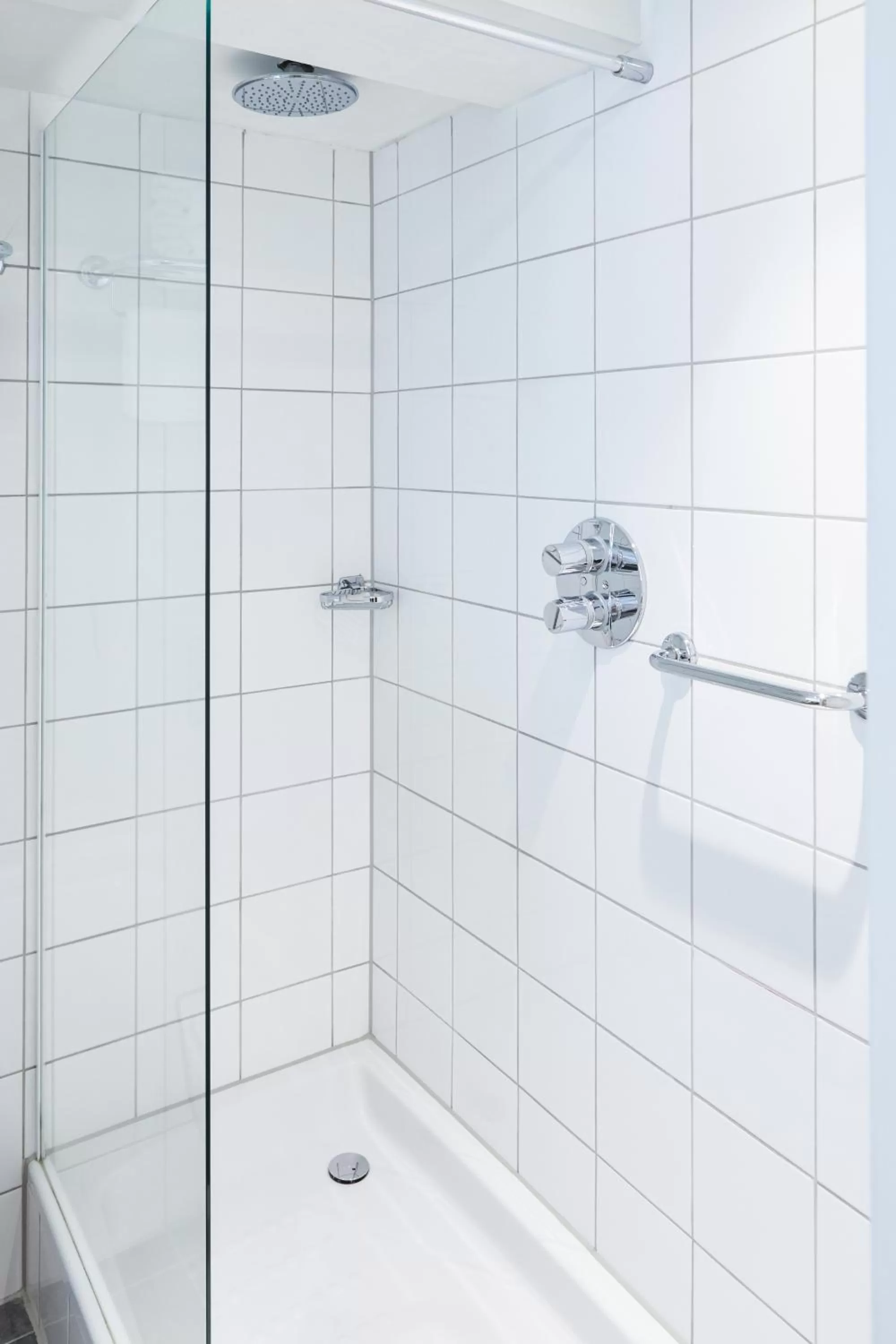 Bathroom in Mercure Nottingham Sherwood