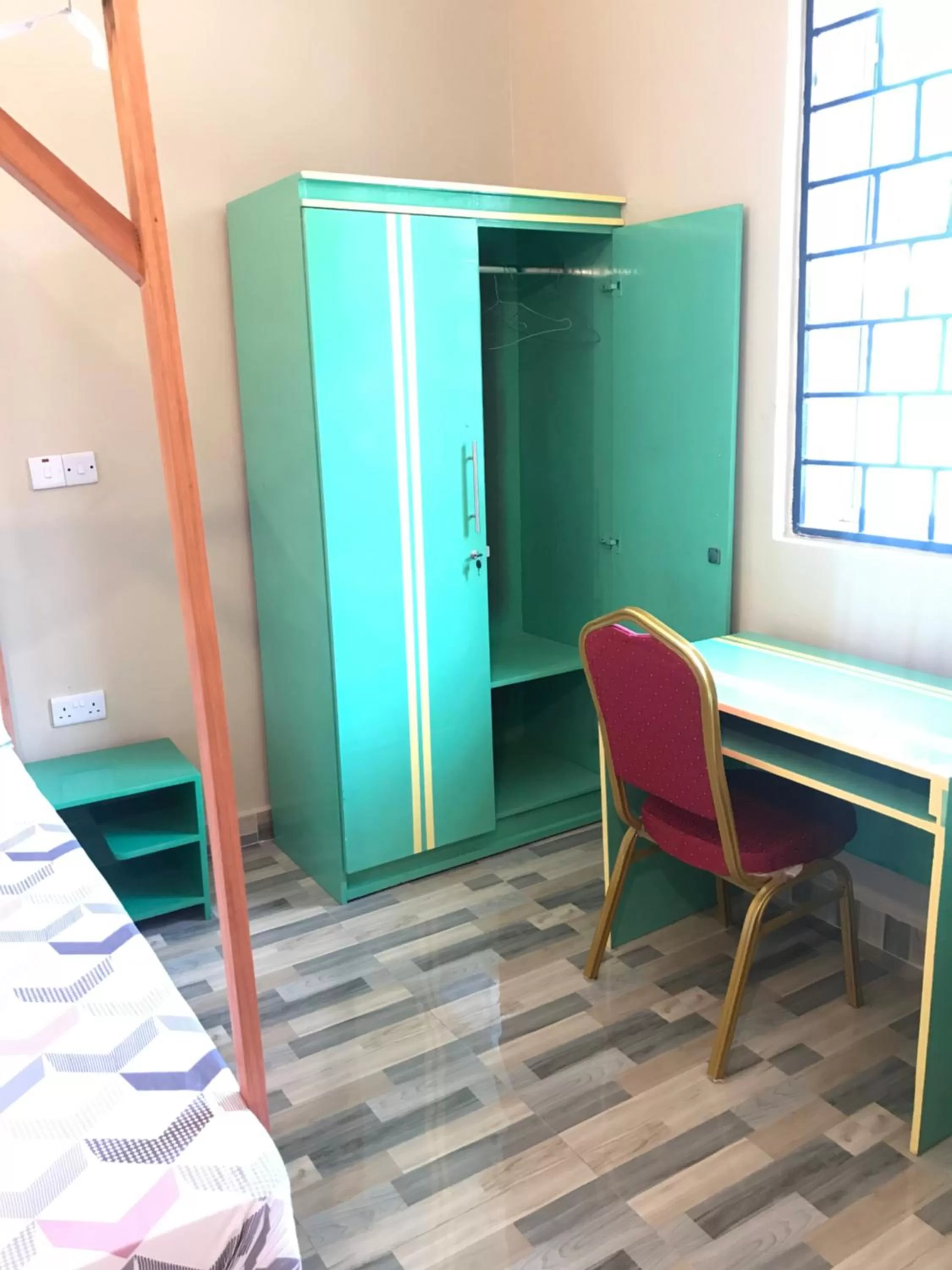 TV/Entertainment Center in L&J Modern Backpackers Kinondoni