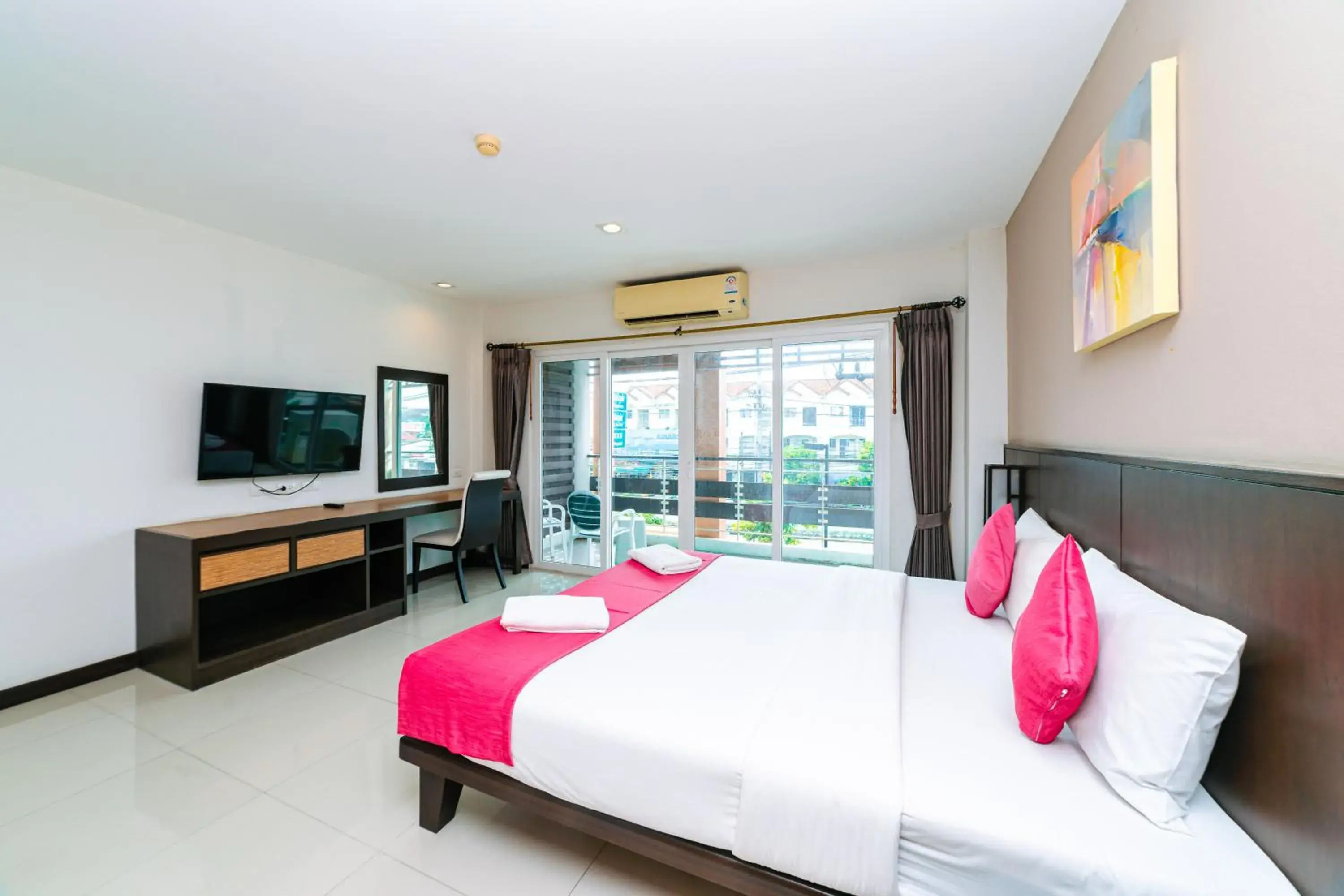 Junior Suite in Ratana Hotel Sakdidet, PHUKET TOWN Junior Suite in Ratana Hotel Sakdidet, PHUKET TOWN
