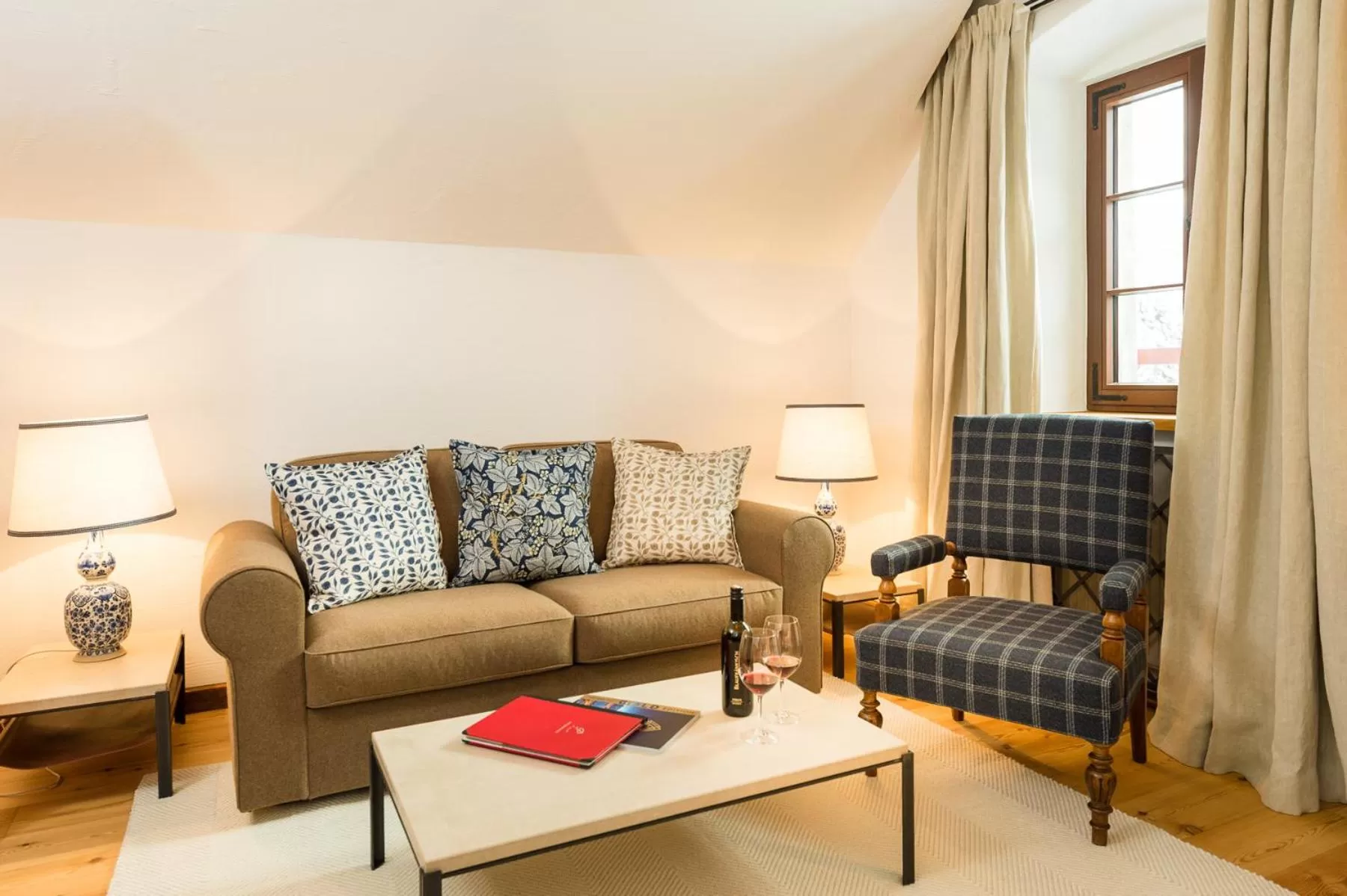 Seating area in Schloss Prielau Hotel & Restaurants