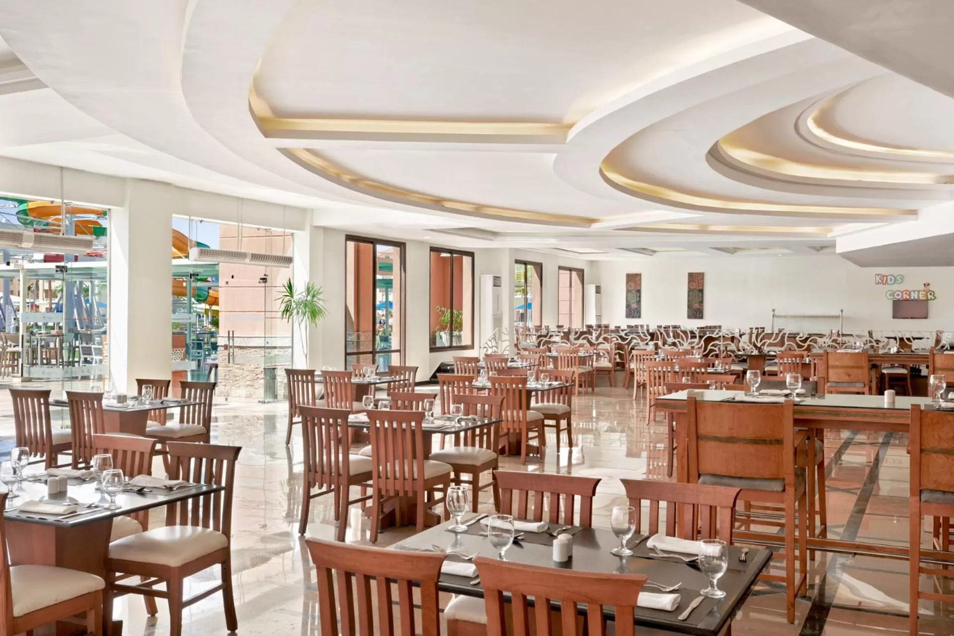 Restaurant/places to eat in Pickalbatros Aqua Park Resort - Hurghada