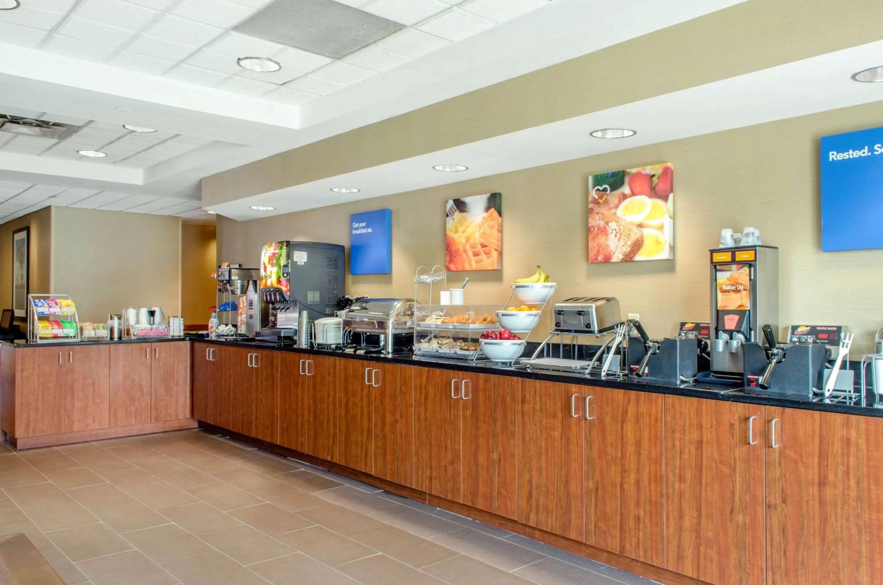 Restaurant/places to eat in Comfort Inn & Suites Biloxi-D'Iberville