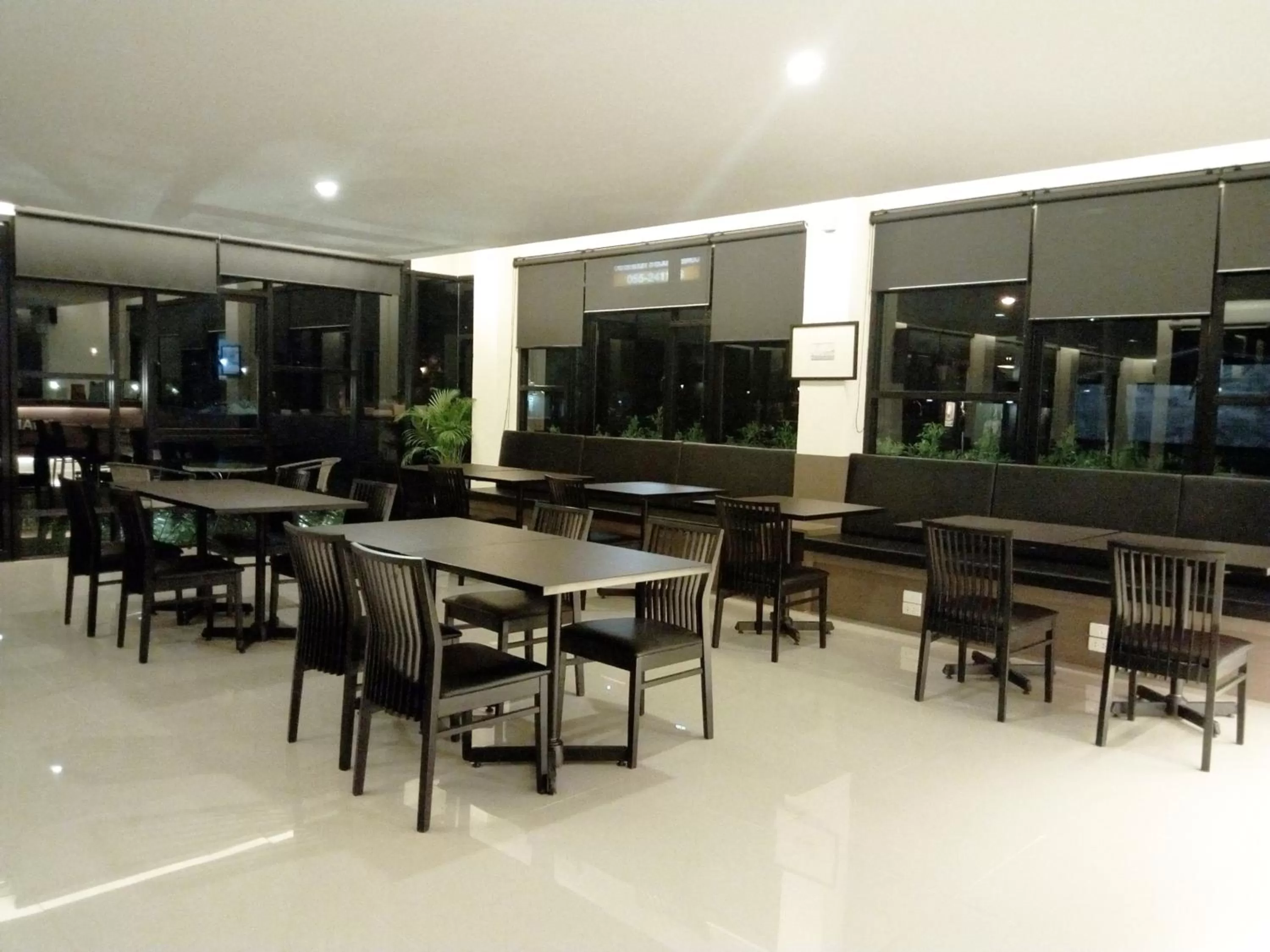 Restaurant/places to eat in The Harmony Ville