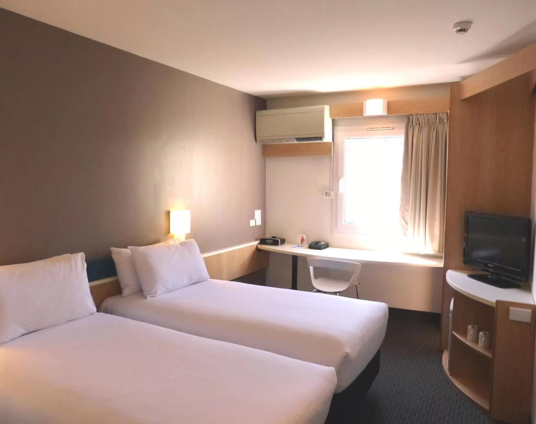 Bed in ibis Thornleigh