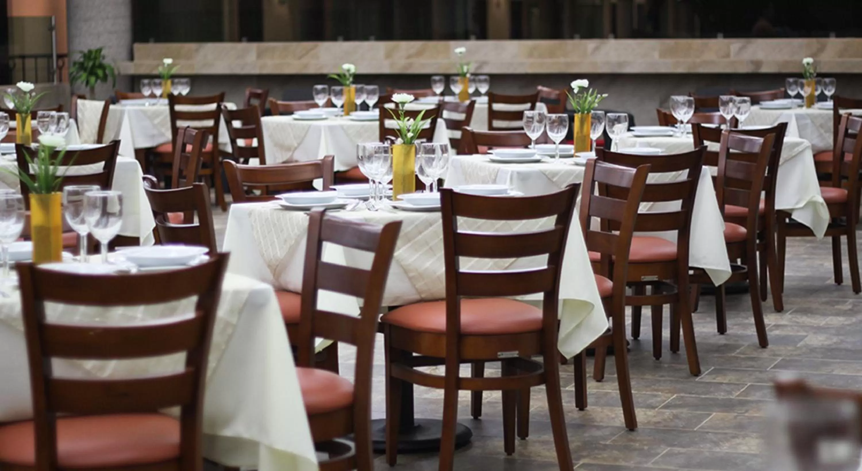 Restaurant/places to eat in Hotel Ecce Inn & Spa